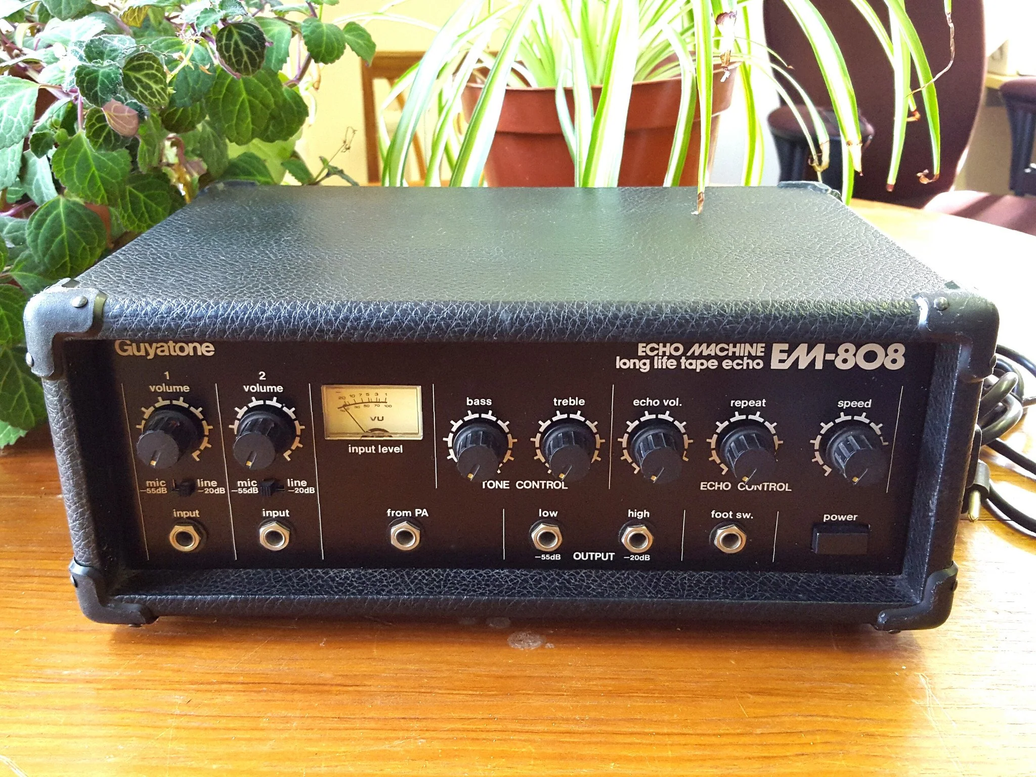 GUYATONE ECHO MACHINE EM-808