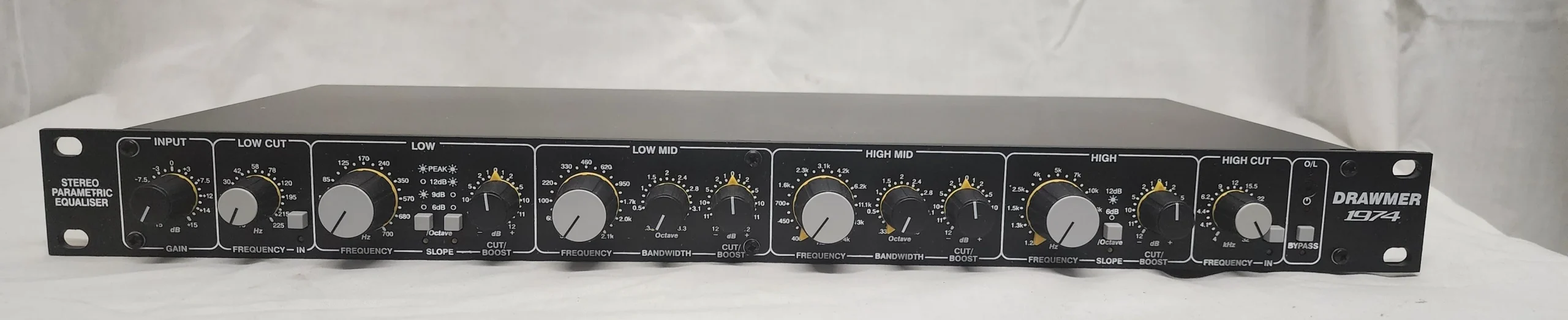 Drawmer 1974 Stereo Parametric Equaliser