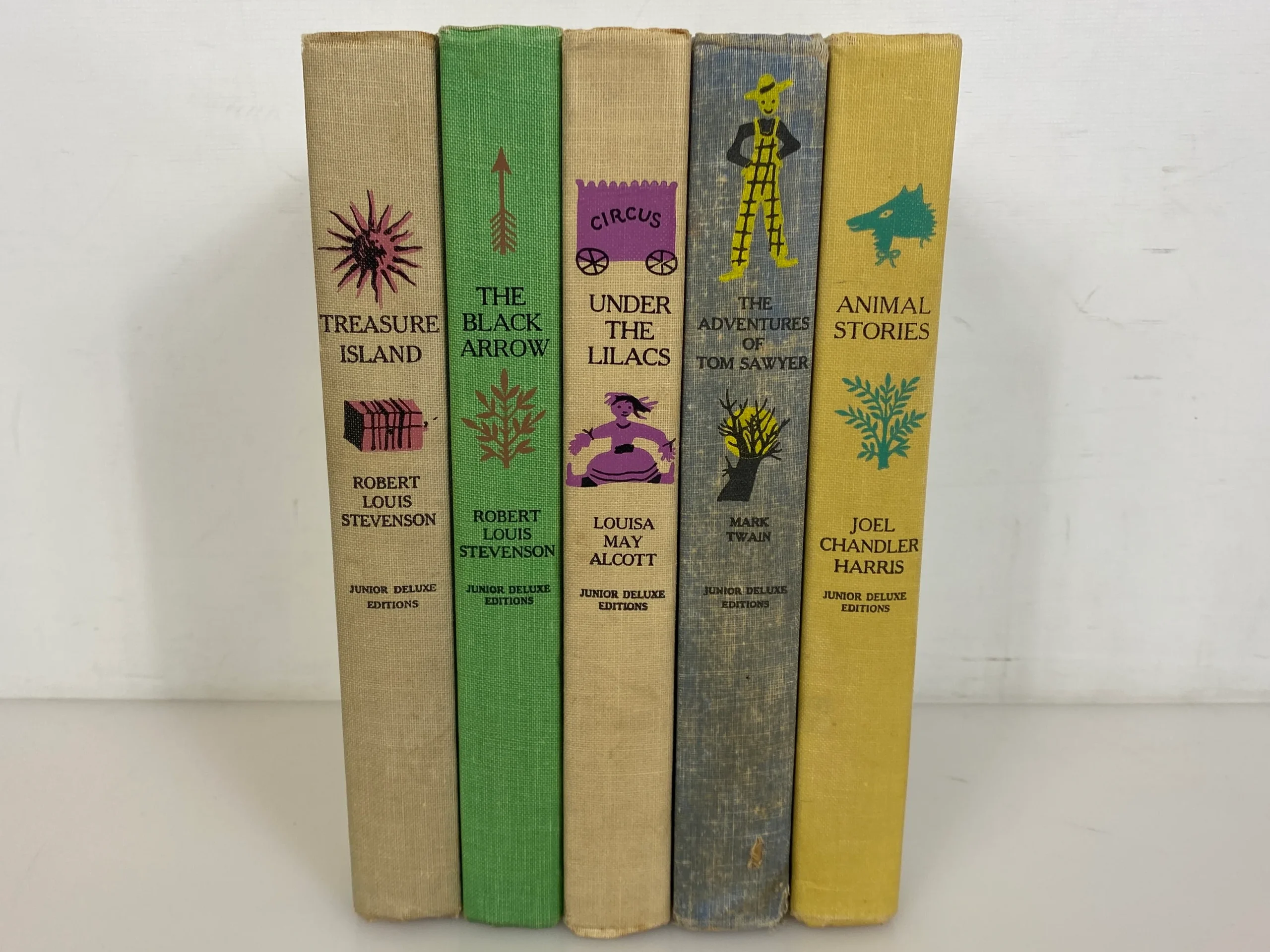 5 Junior Deluxe Editions Under the Lilacs/Treasure Island/Tom Sawyer 1950s HC
