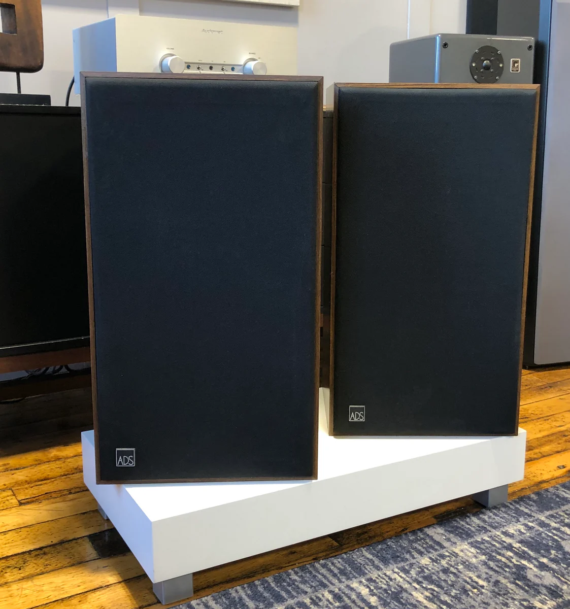 ADS L620 Floorstanding Loudspeakers - SOLD