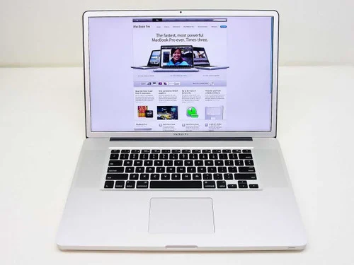 Apple MacBook Pro 17"2.8 GHz Intel Core 2 Duo 4 GB 1067 MHz DDR3 RAM