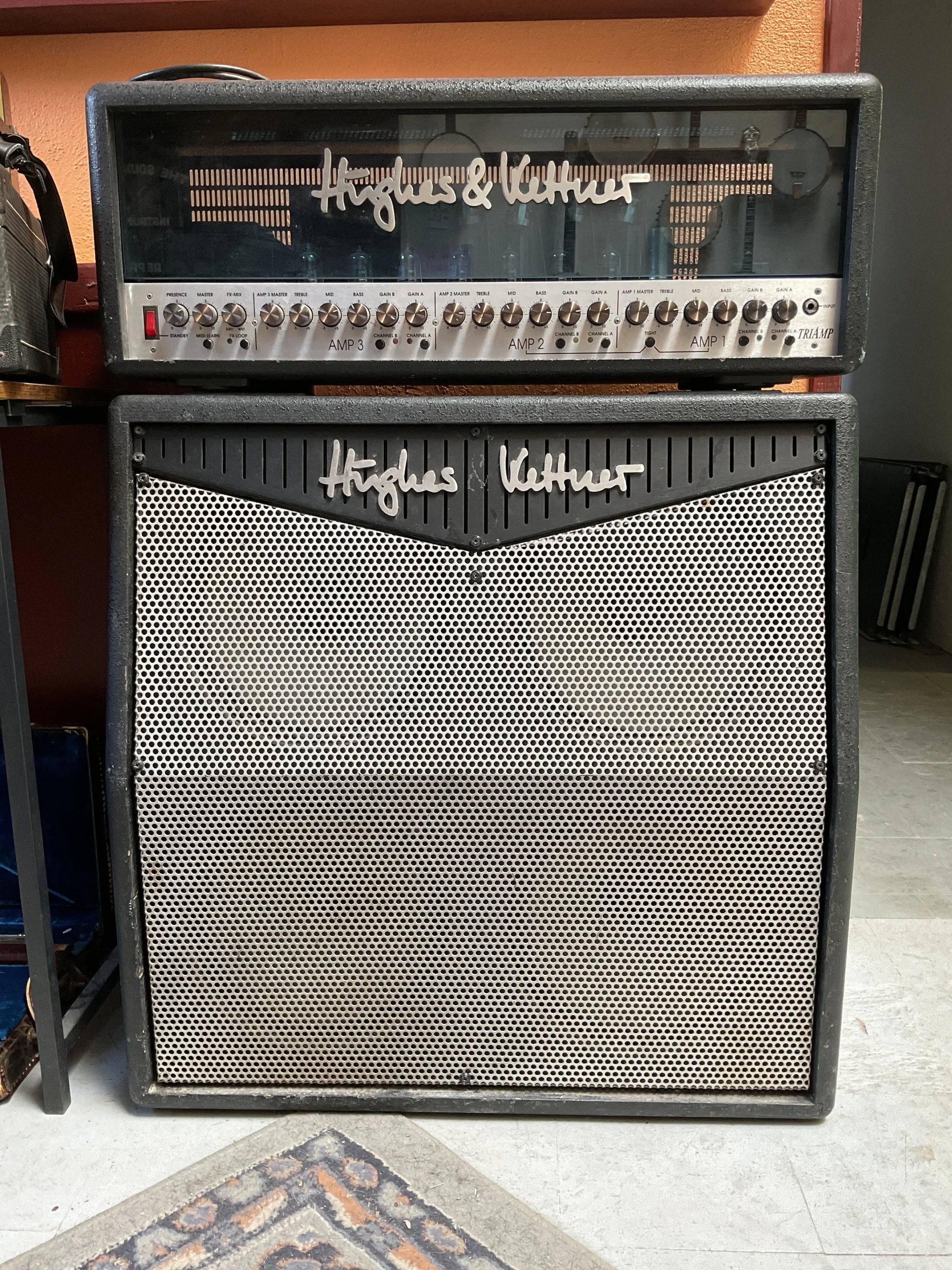 Hughes & Kettner TriAmp (MK 1 EL 34 Model) with Cabinet