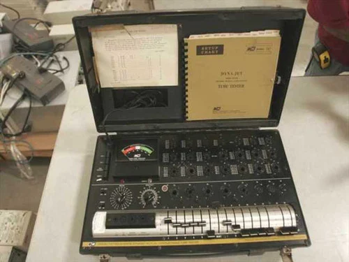 B&K 747Solid State Tube Tester Dynascan