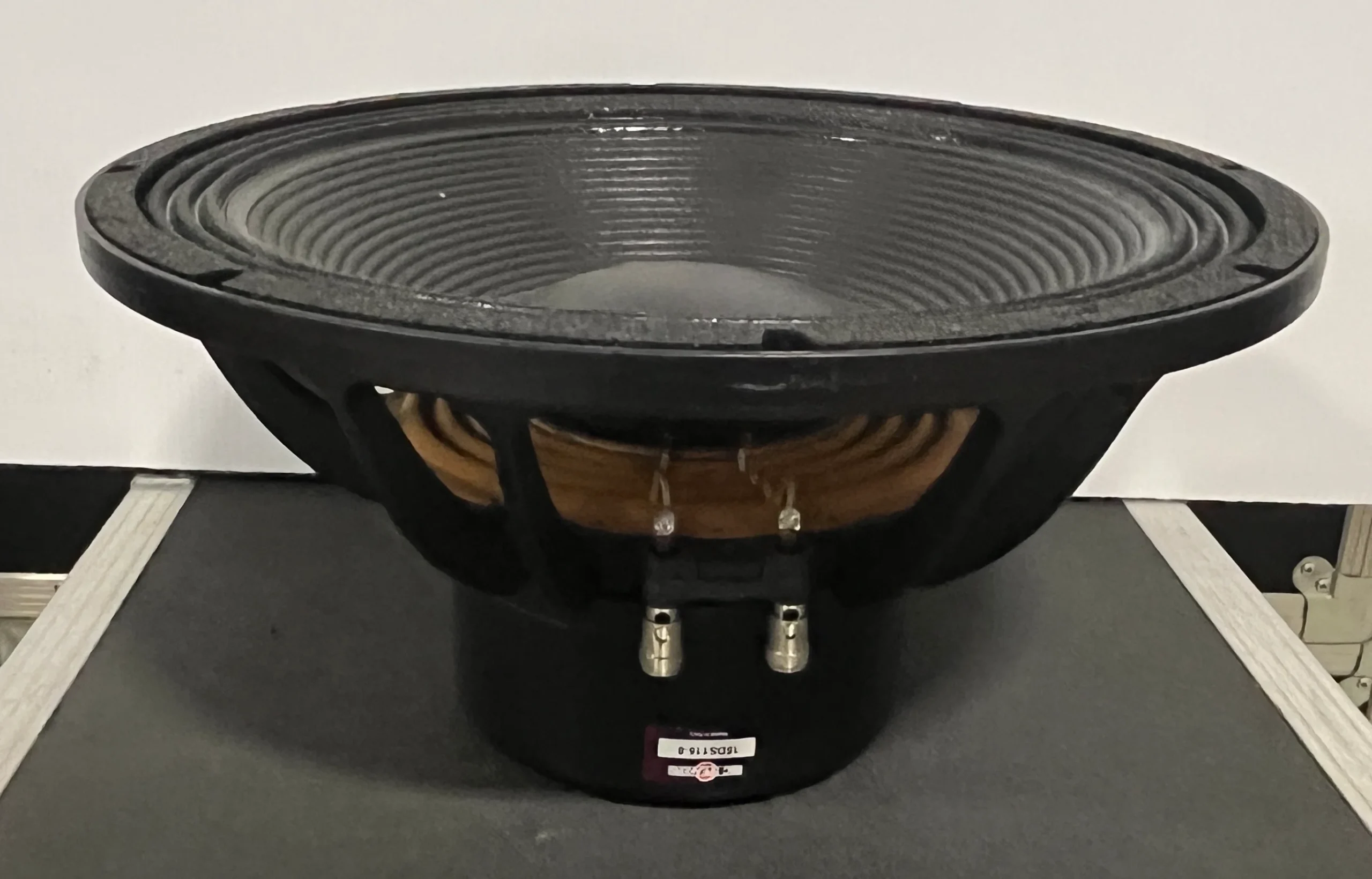 B&C 15DS115-8, 15" Neodymium Subwoofer, 8 ohm