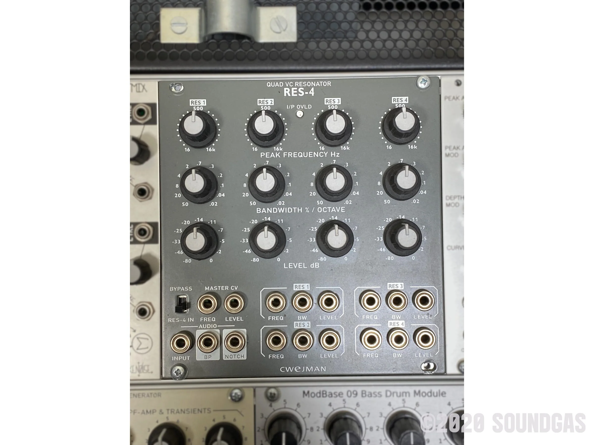 Cwejman RES-4 (Nils Frahm)