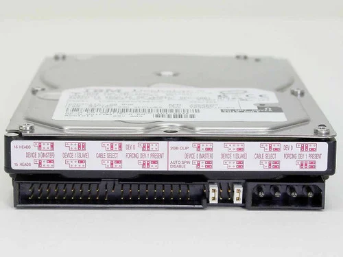 Dell 01FNM20.0GB 3.5" IDE HDD IBM Deskstar 07N7402 7200RPM