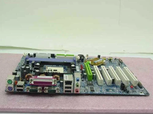 Gigabyte GA-K8NSSocket 754 System Board