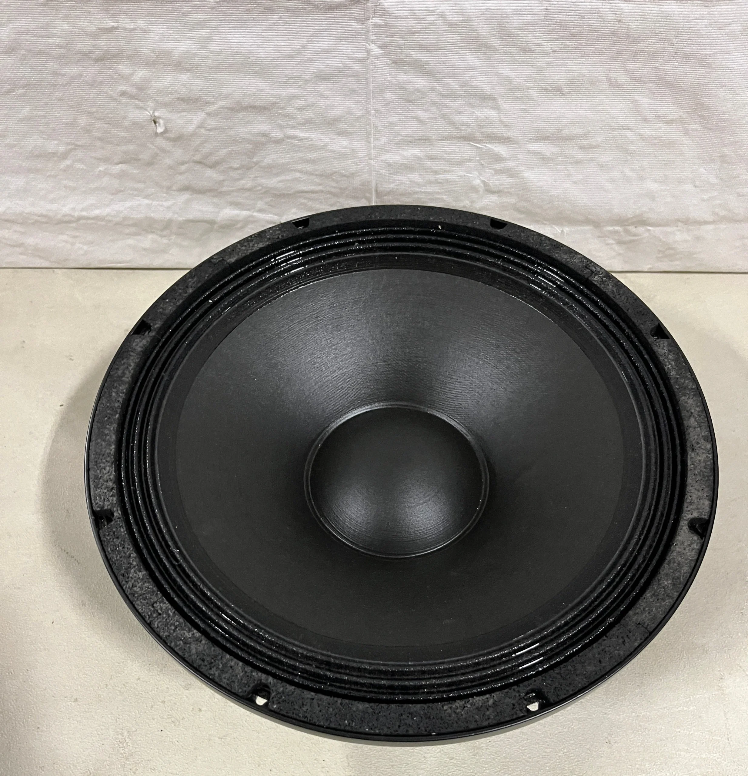 B&C 14NDL88-8, 8 ohm, 13.5" Woofer