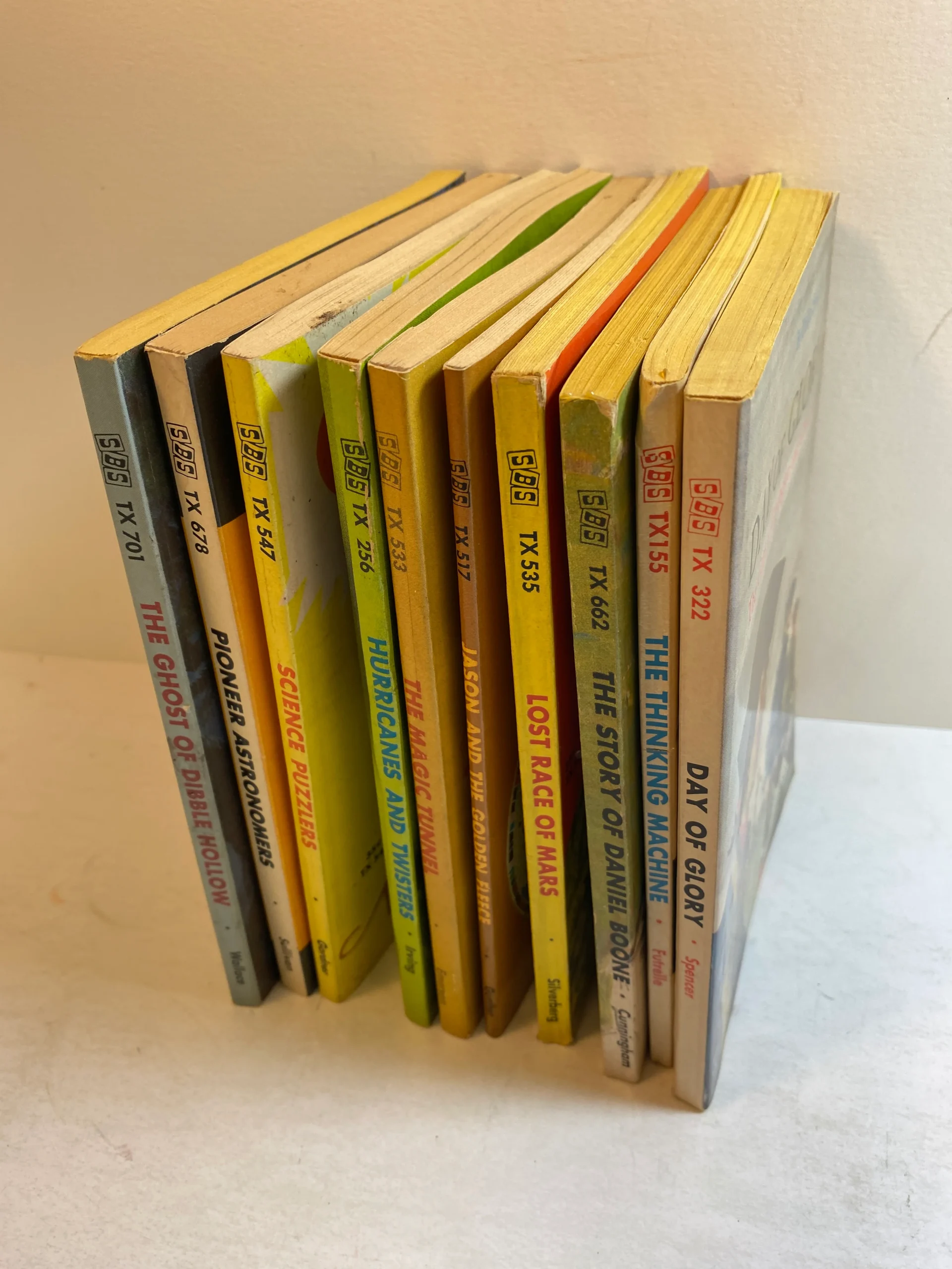 IMG_7610.webp Lot of 10 Vintage Scholastic Children's Books SC 1963-1965