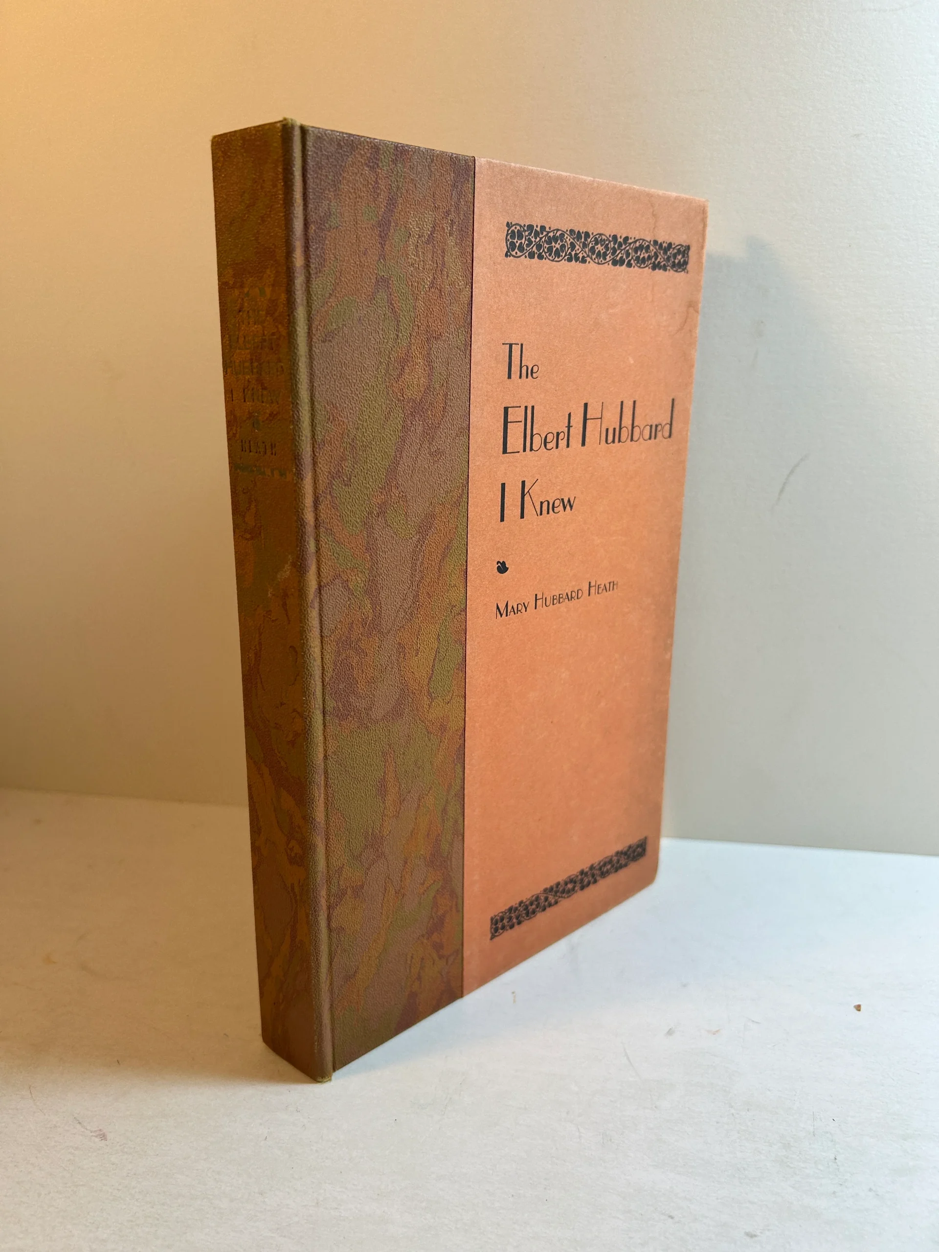 IMG_9177_e3262672-f15d-475b-b4e1-b677a468428c.webp The Elbert Hubbard I Knew by Mary Hubbard Heath The Roycrofters 1929 HC