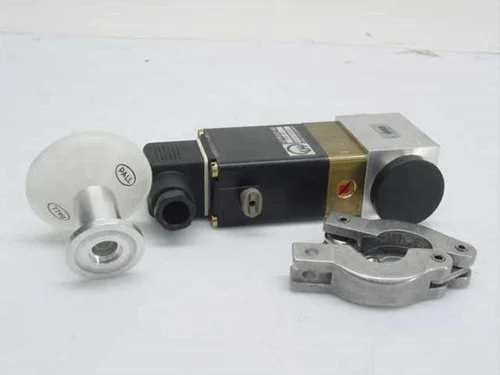 Leybold-855-18-Purge-Gas-and-Venting-Valve-110V-2-mbar-x-l-x-s-1_145170__28254.1708112877.500.750.webp Leybold 855 18Purge Gas and Venting Valve 110V .2 mbar x l x s-1