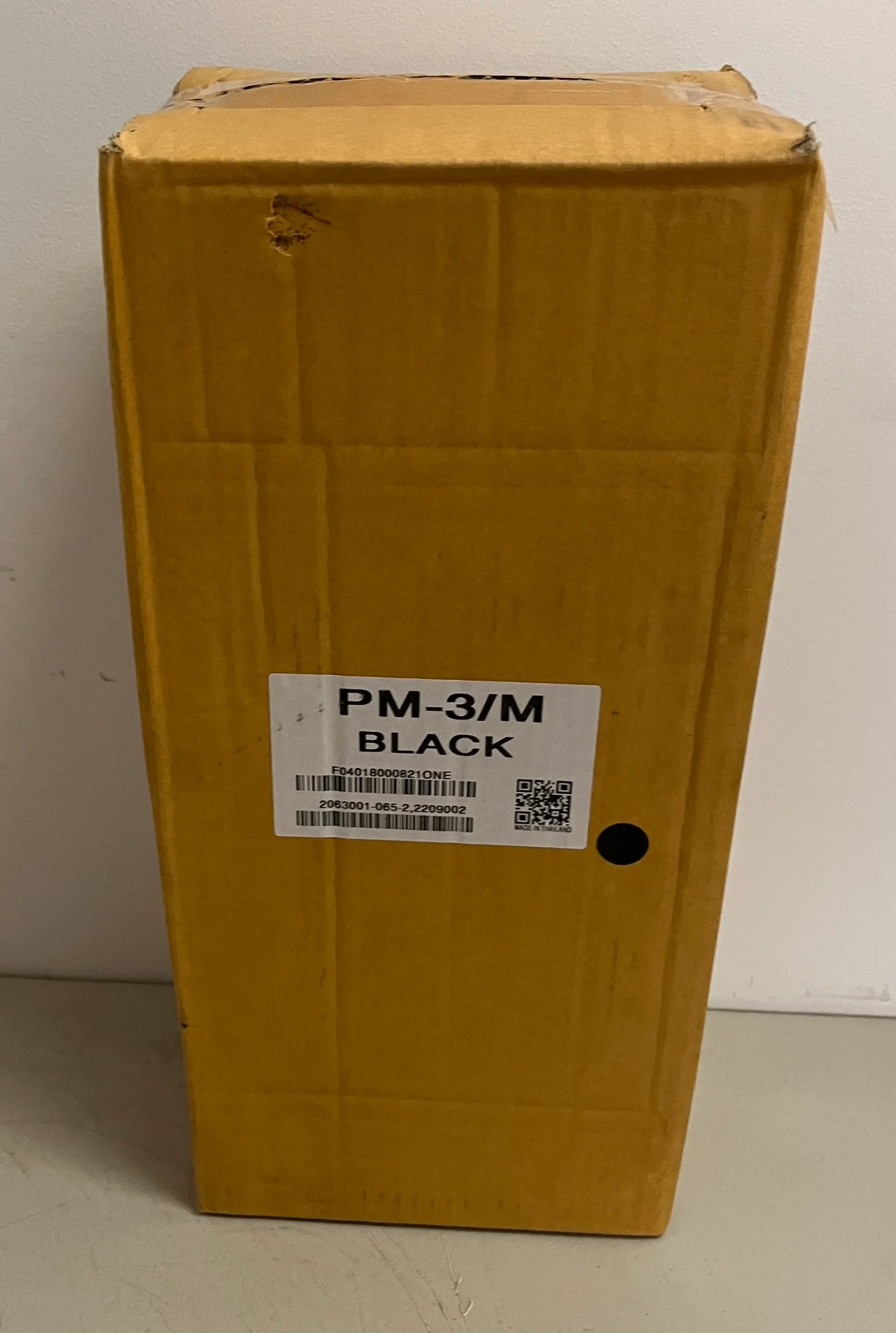 One Systems PM3/M Pole Mount System, Black