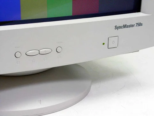 Samsung-750S-SyncMaster-17-CRT-Color-Monitor-DT17LS7L_116173__26656.1707955235.500.750.webp Samsung 750SSyncMaster 17" CRT Color Monitor DT17LS7L