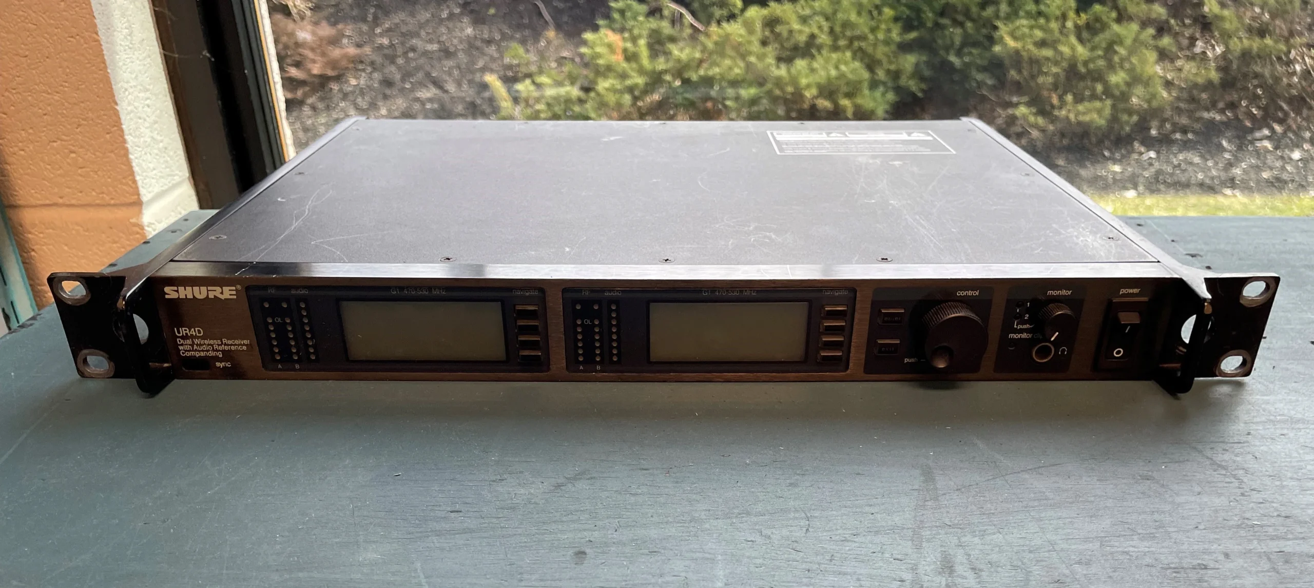 Shure UR4D Receiver (G1, 470-530 MHz)
