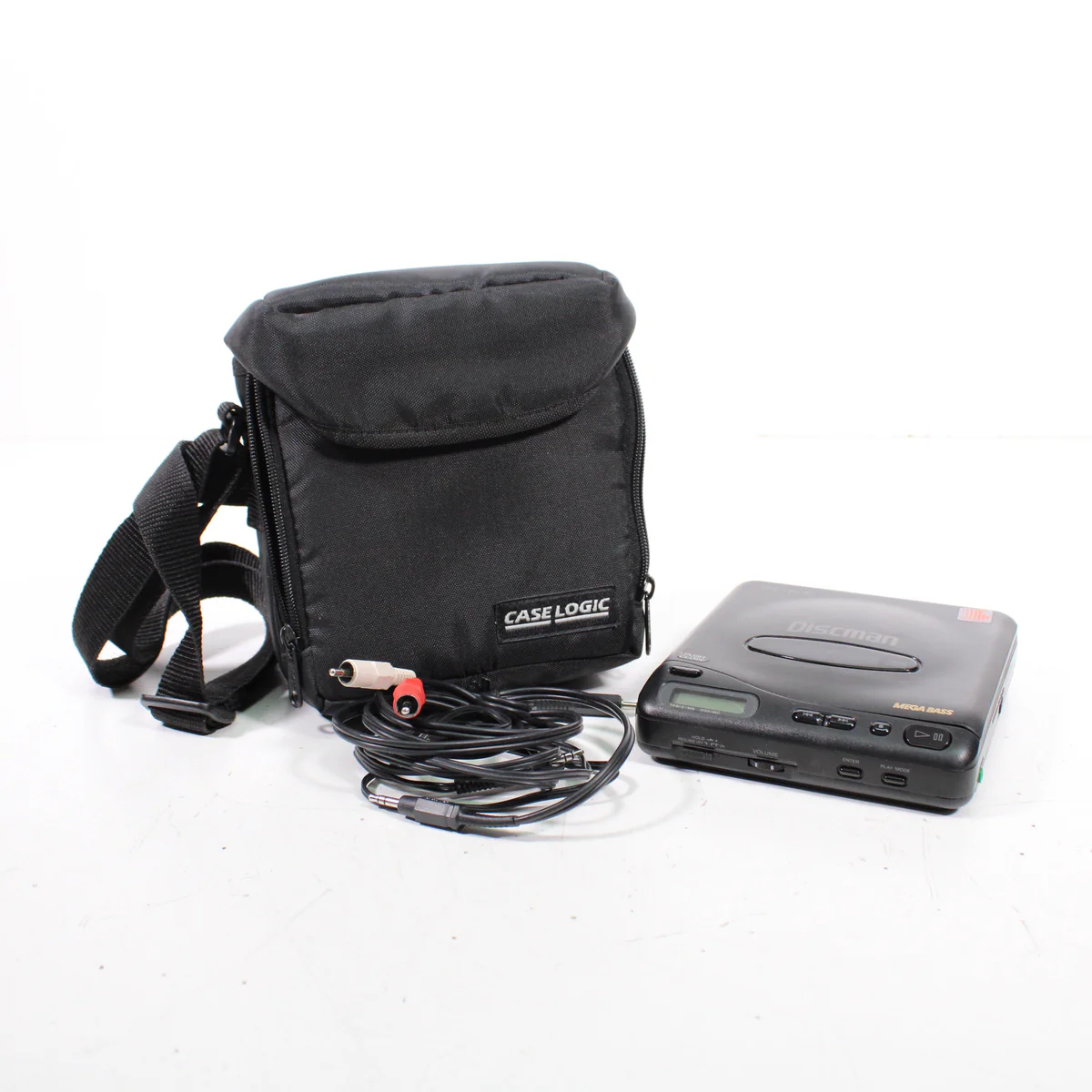 Sony D-11 Personal Compact Disc CD Player Discman with Carrying Case (1990)