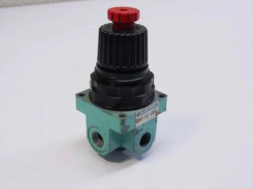 Wilkerson-ROO-01-000-Mini-Regulator-18-NPT_132986__59438.1708047455.500.750.webp Wilkerson ROO-01-000Mini Regulator 1/8 NPT