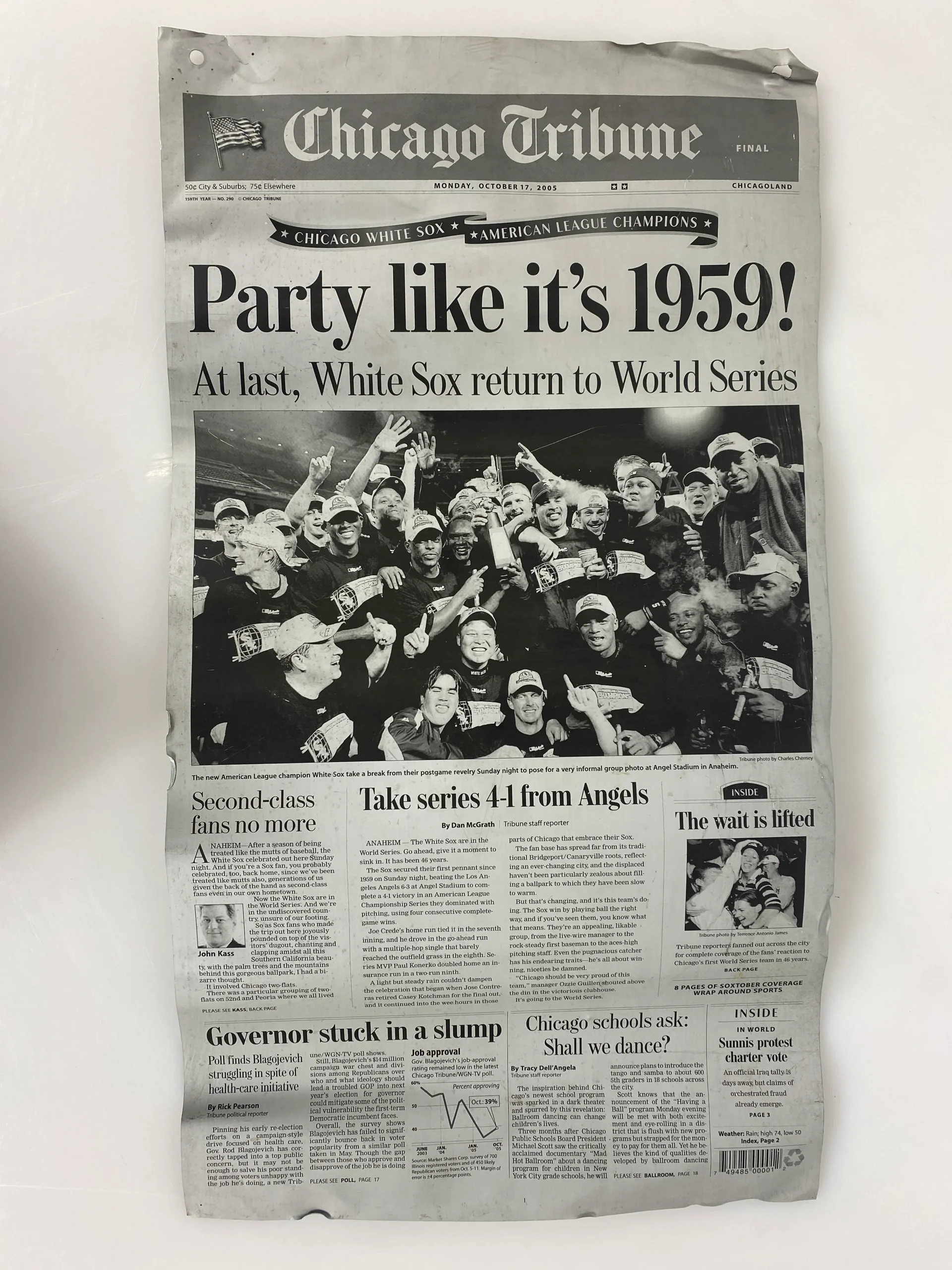 Aluminum Replica of Chicago Tribune 10/17/2025 Chicago White Sox