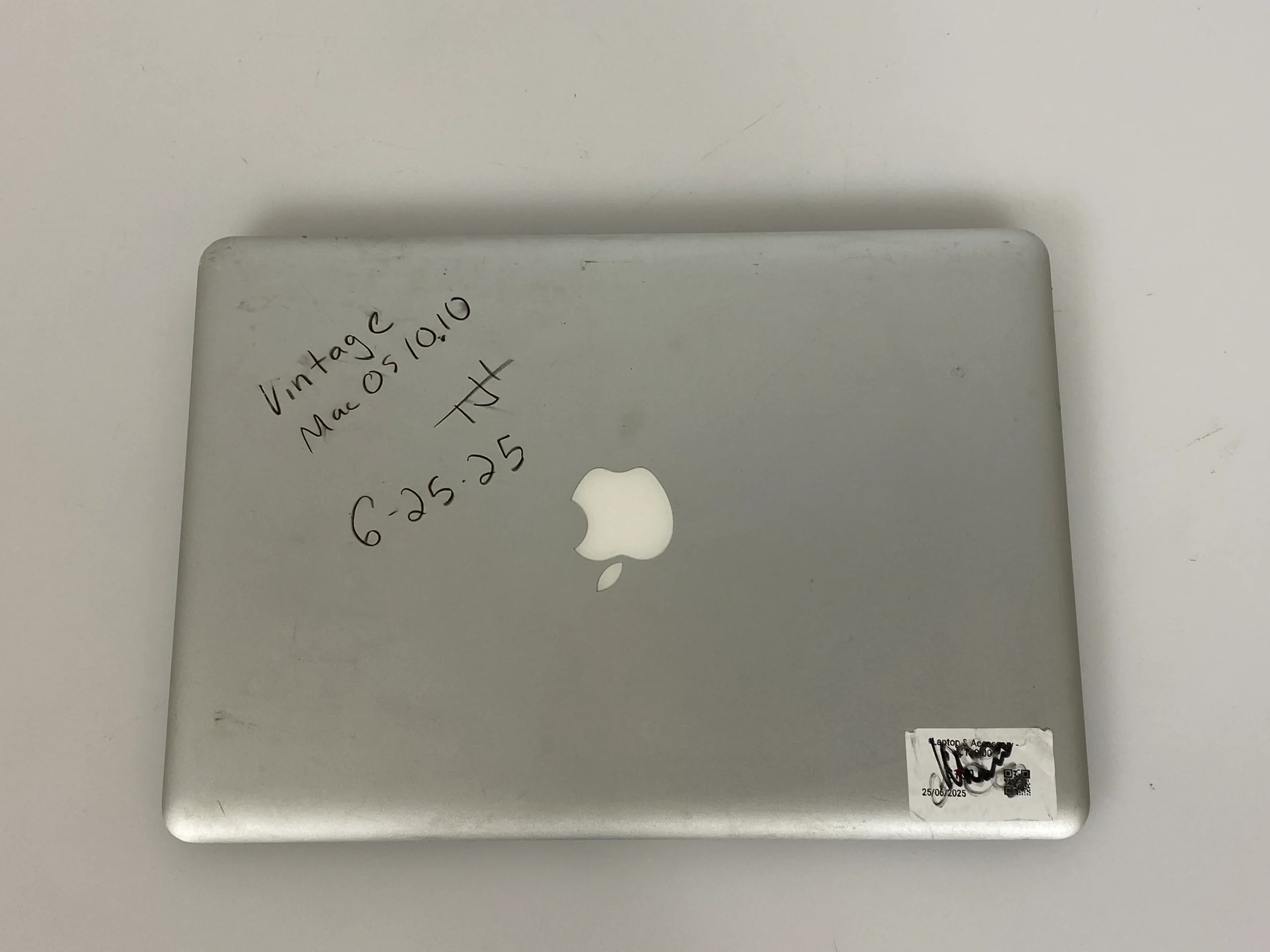 Apple MacBook Air A1304 13" Laptop (Mid-2009)
