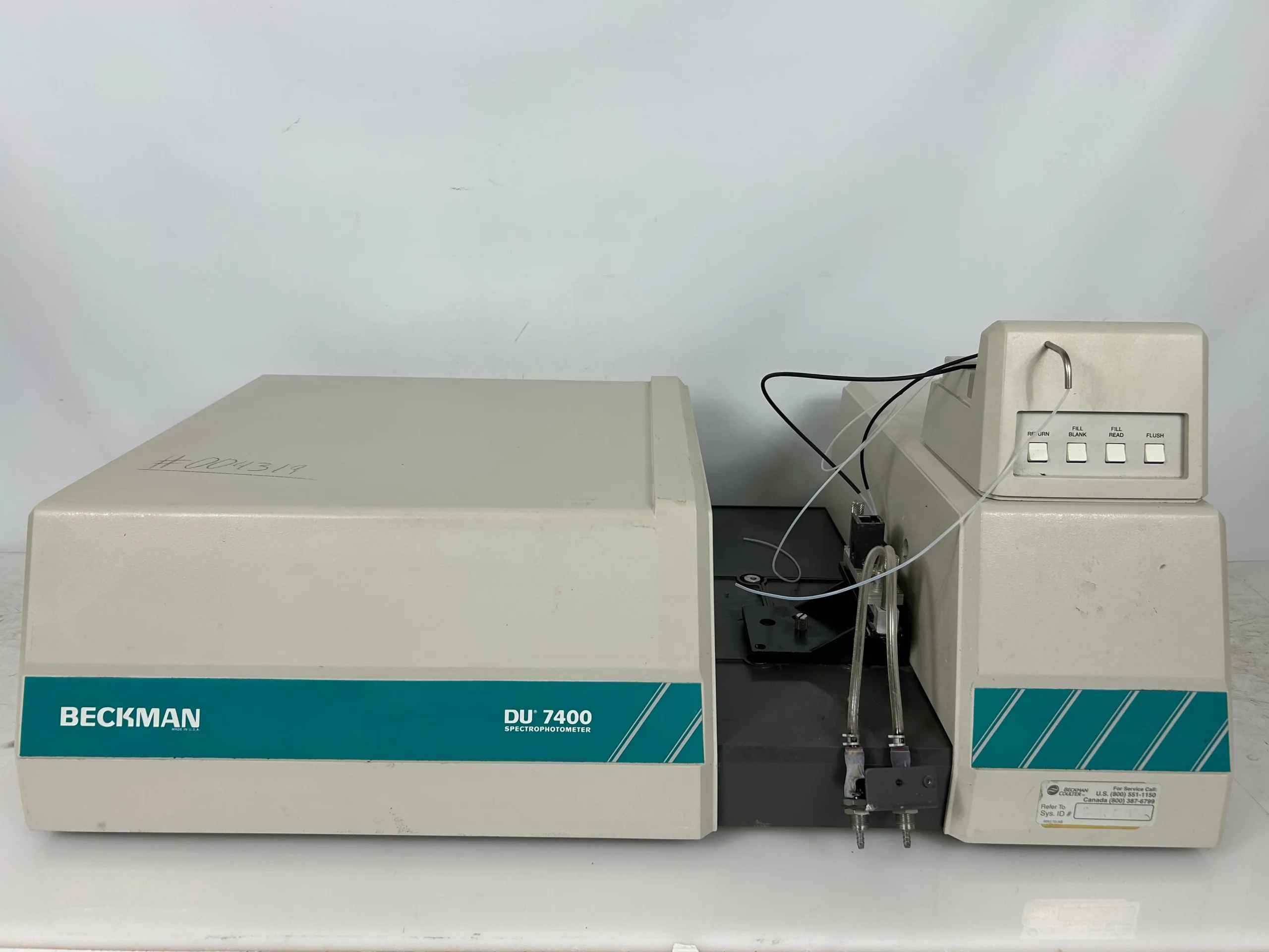 beckman-du-7400-spectrophotometer.webp Beckman DU 7400 Spectrophotometer