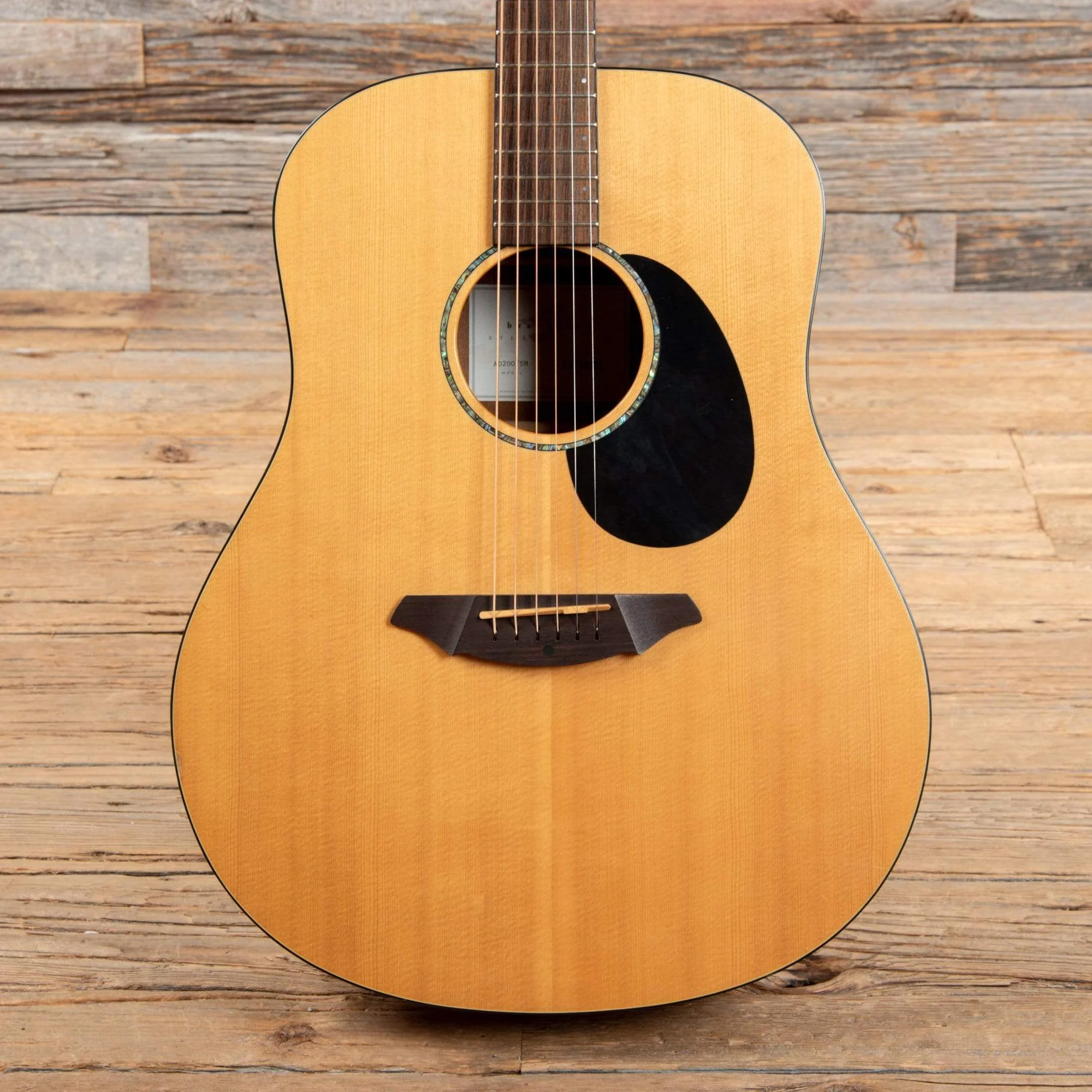 Breedlove Atlas Series AD200/SM Natural