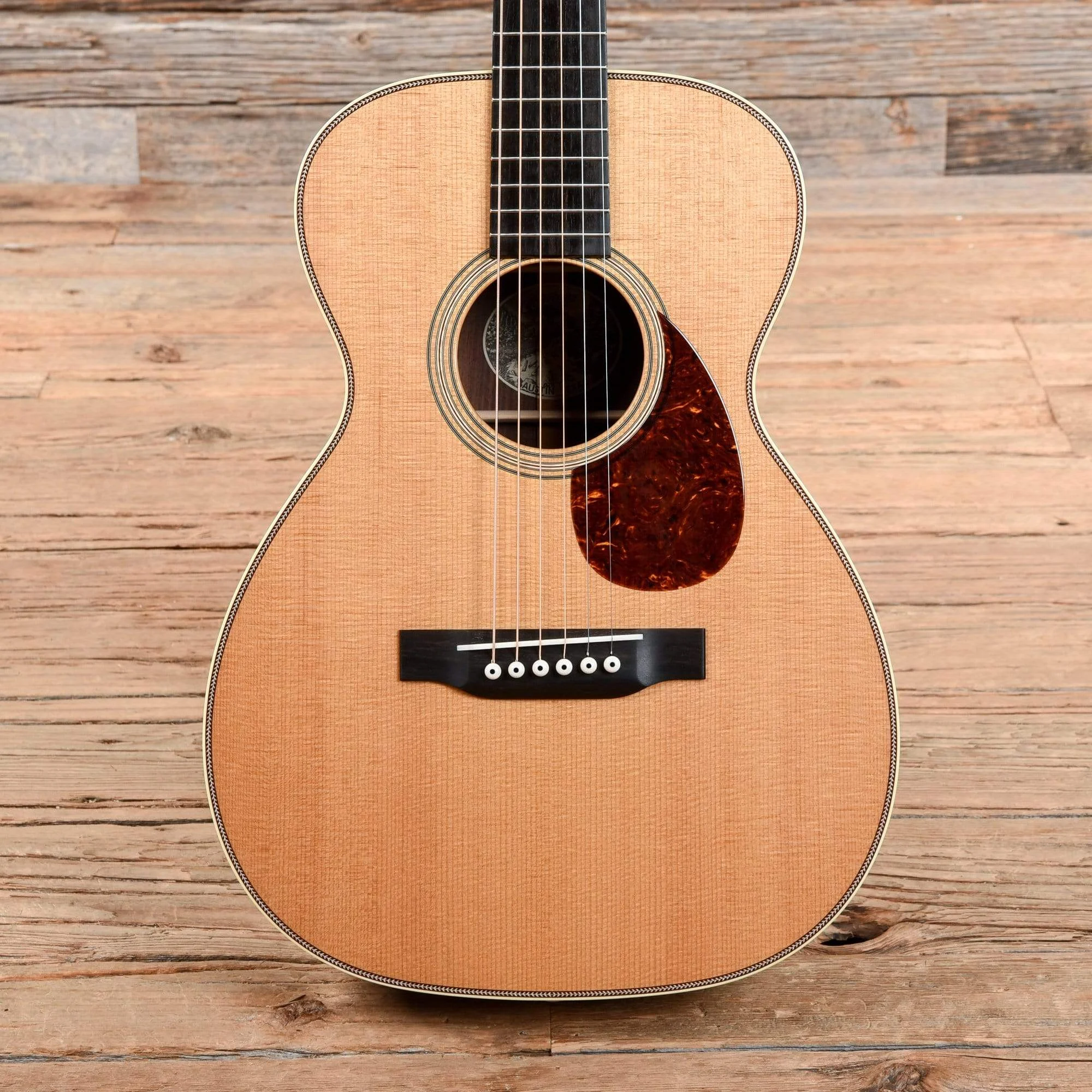 collings-acoustic-guitars-om-and-auditorium-collings-02h-t-sitka-e-indian-rosewood-natural-coll02ht-30428-u1-28237408141447.webp Collings 02H T Sitka/E. Indian Rosewood Natural