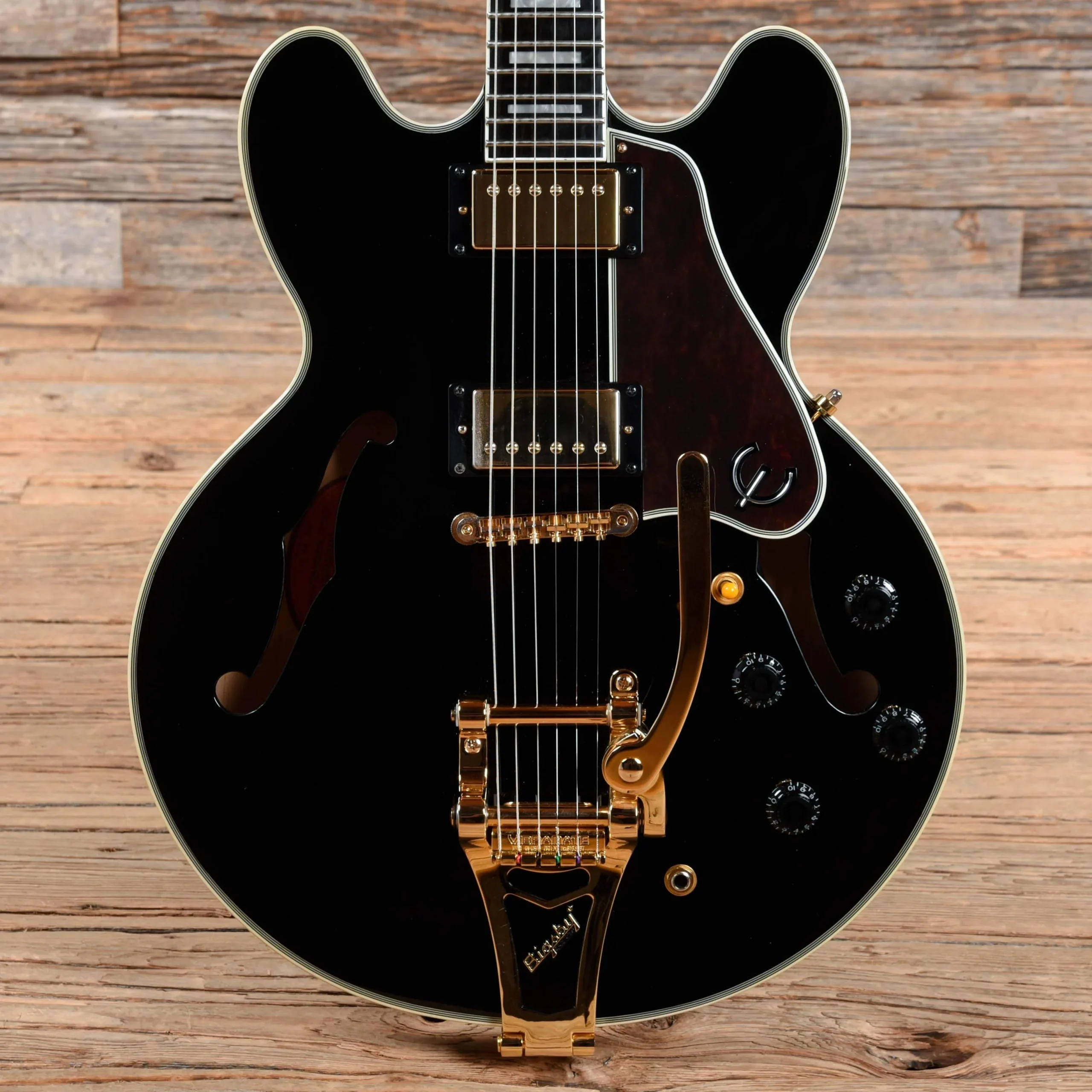 epiphone-electric-guitars-semi-hollow-epiphone-limited-edition-joe-bonamassa-es-355-standard-outfit-black-2018-u3250002201-28149724283015.webp Epiphone Limited Edition Joe Bonamassa ES-355 Standard Outfit Black 2018