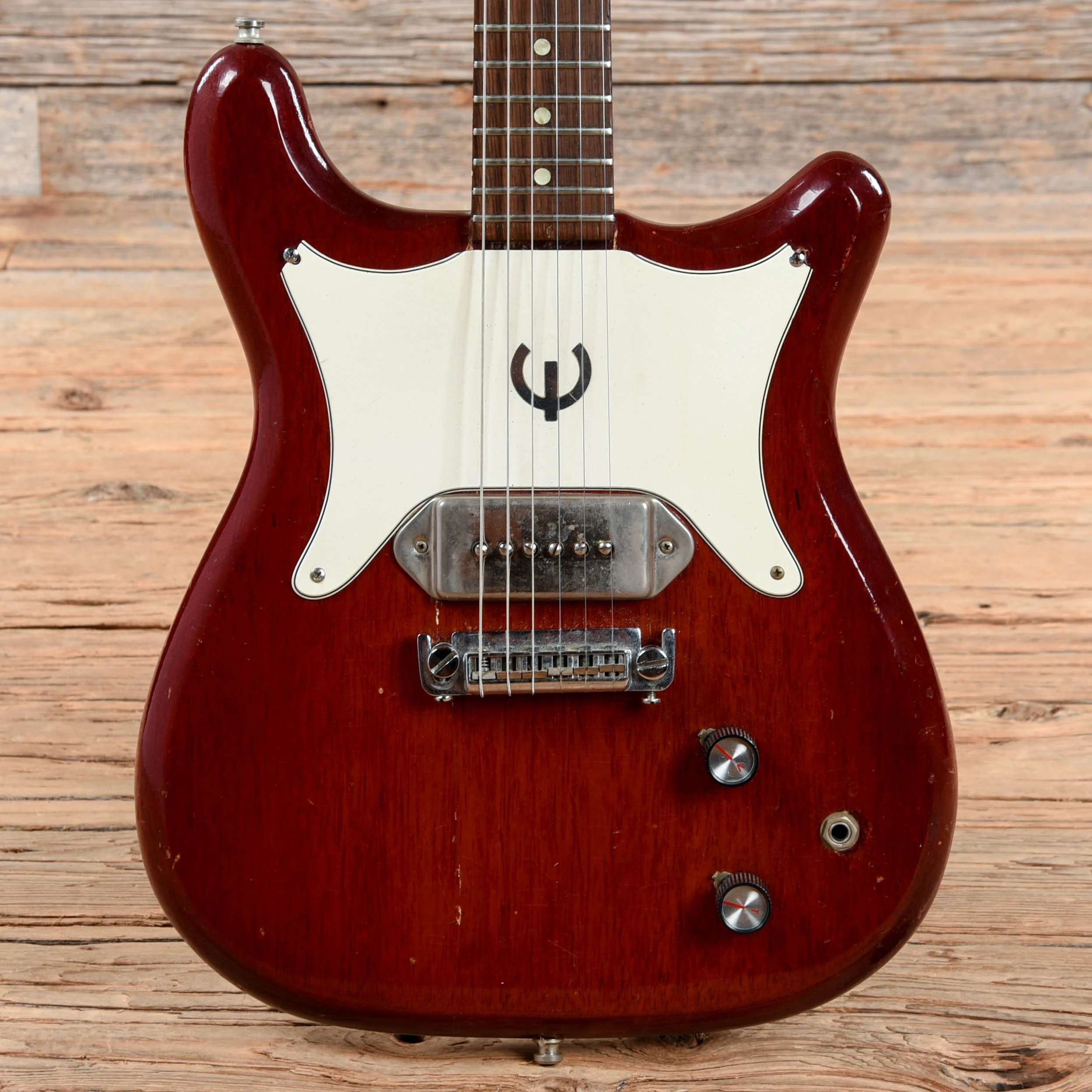 epiphone-electric-guitars-solid-body-epiphone-coronet-cherry-1964-u3283997001-28149974171783.webp Epiphone Coronet Cherry 1964