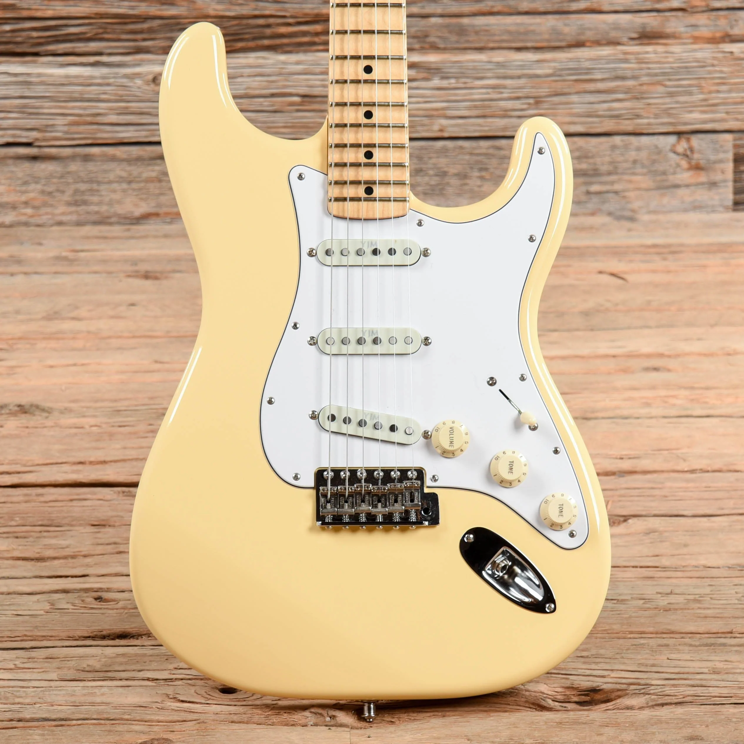 Fender Artist Series Yngwie Malmsteen Signature Stratocaster Vintage White 2013