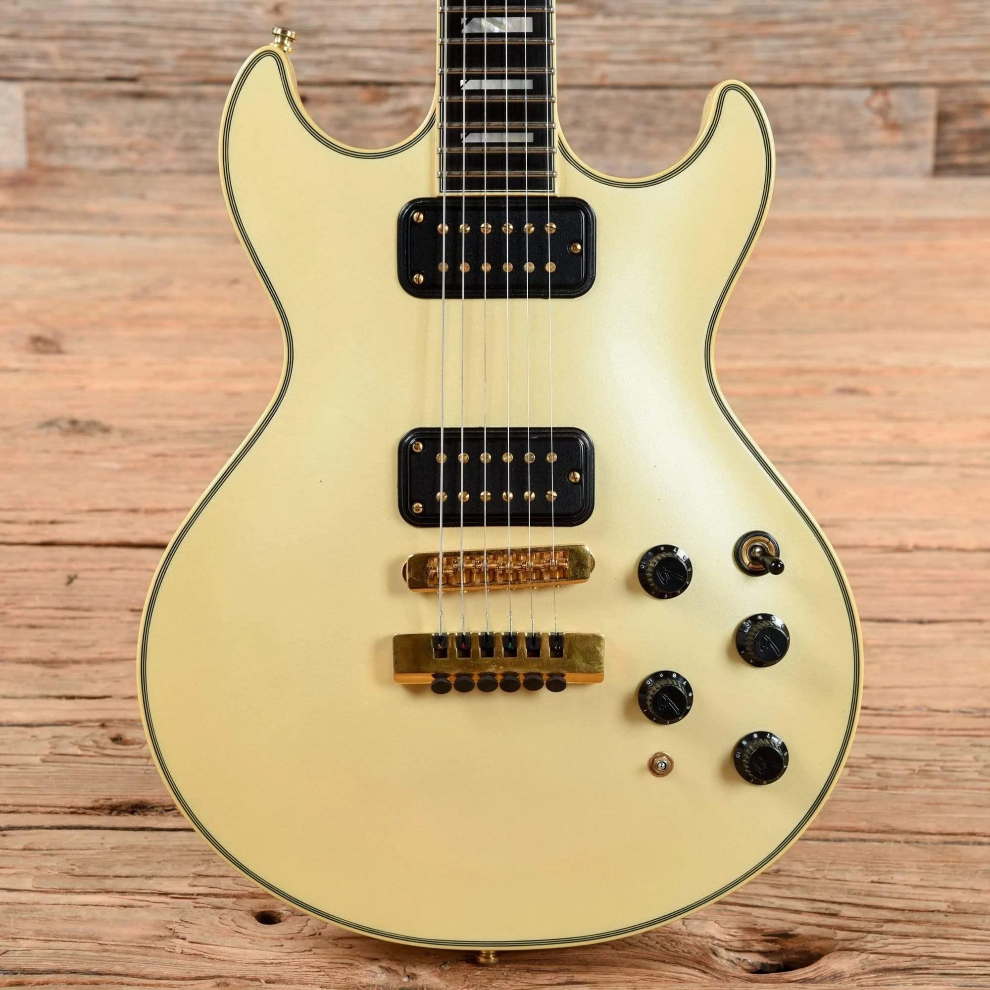 Fender Flame Ultra Pearl White 1984