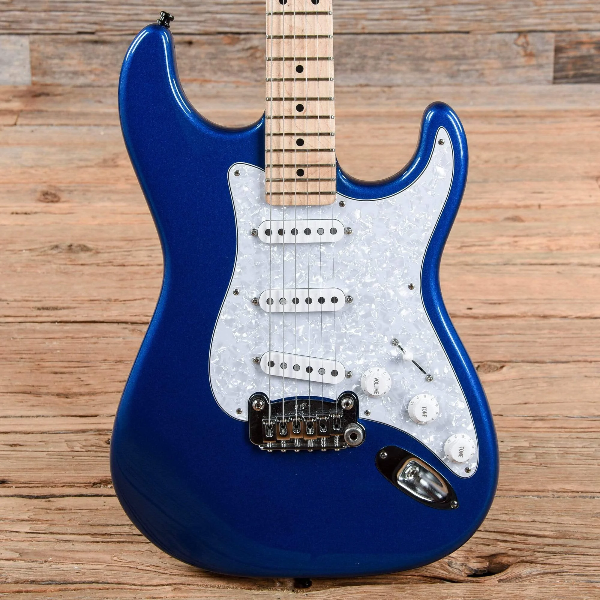 g-l-electric-guitars-solid-body-g-l-usa-legacy-midnight-blue-metallic-2015-u235824991-17188031561863.webp G&L USA Legacy Midnight Blue Metallic 2015