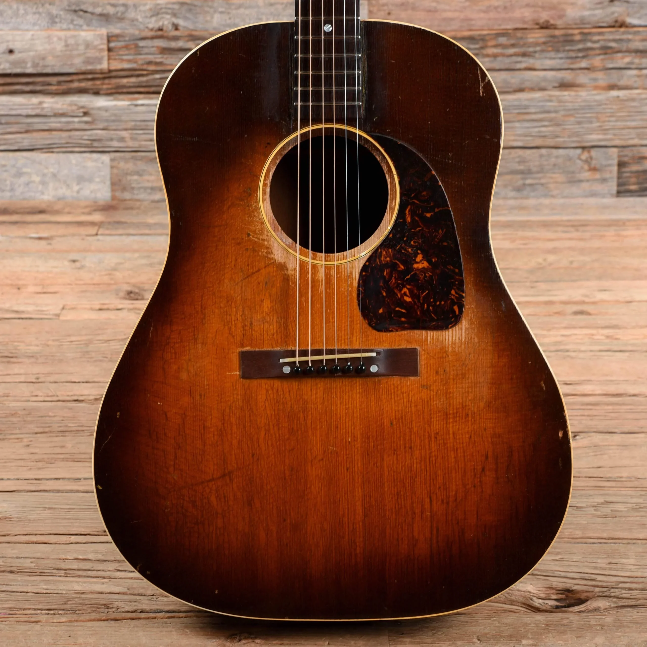 Gibson J-45 Sunburst 1947