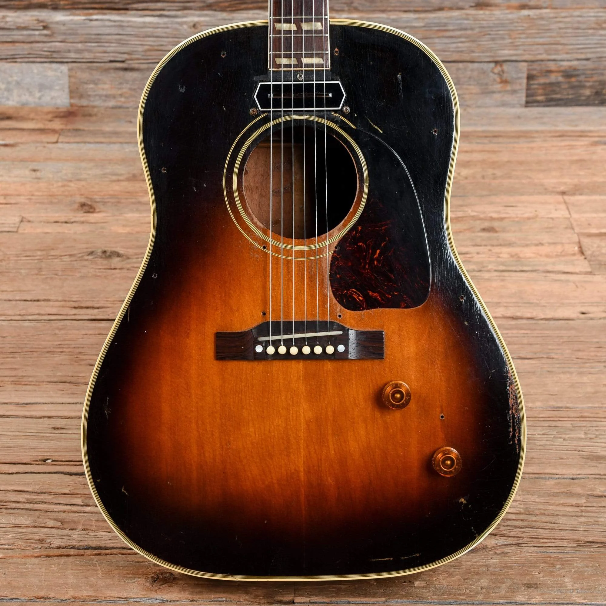 gibson-acoustic-guitars-dreadnought-gibson-sj-southern-jumbo-sunburst-1954-u261583371-28594979537031.webp Gibson SJ Southern Jumbo Sunburst 1954