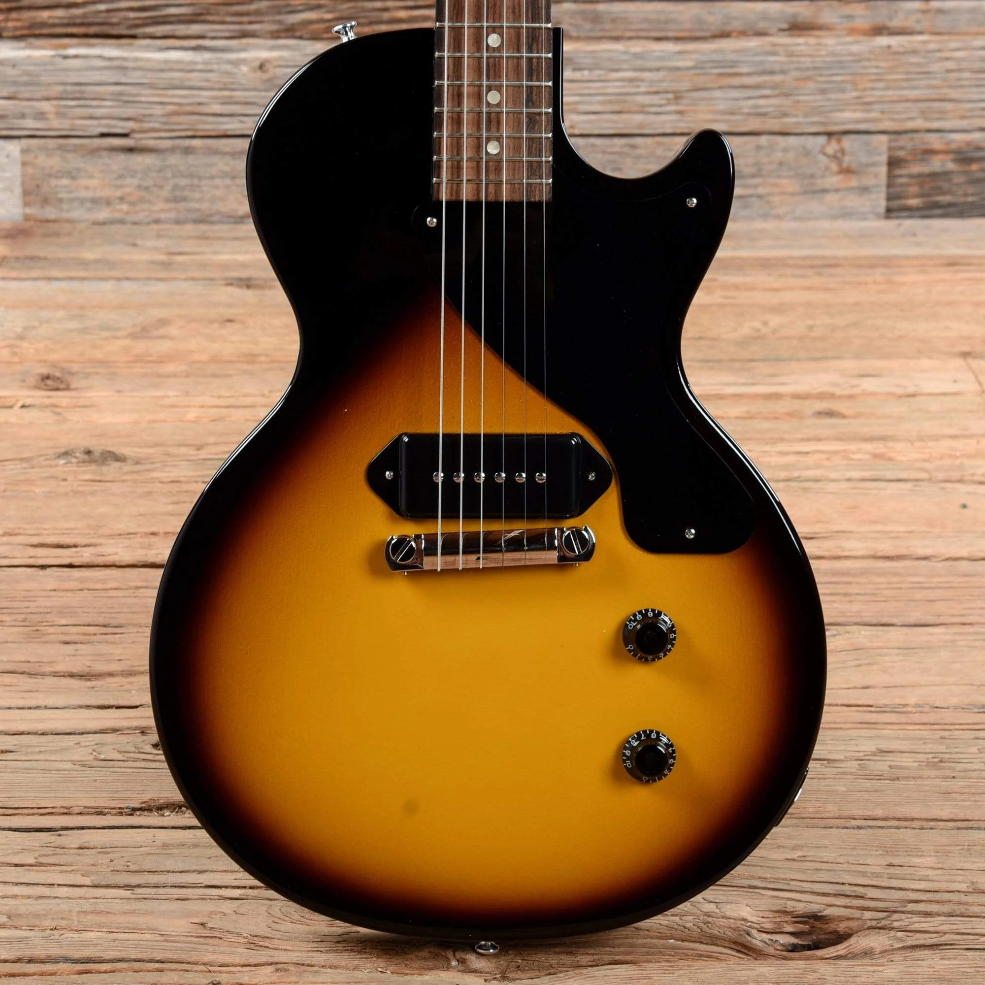 gibson-electric-guitars-solid-body-gibson-les-paul-junior-sunburst-2020-u3209021901-17803814895751.webp Gibson Les Paul Junior Sunburst 2020