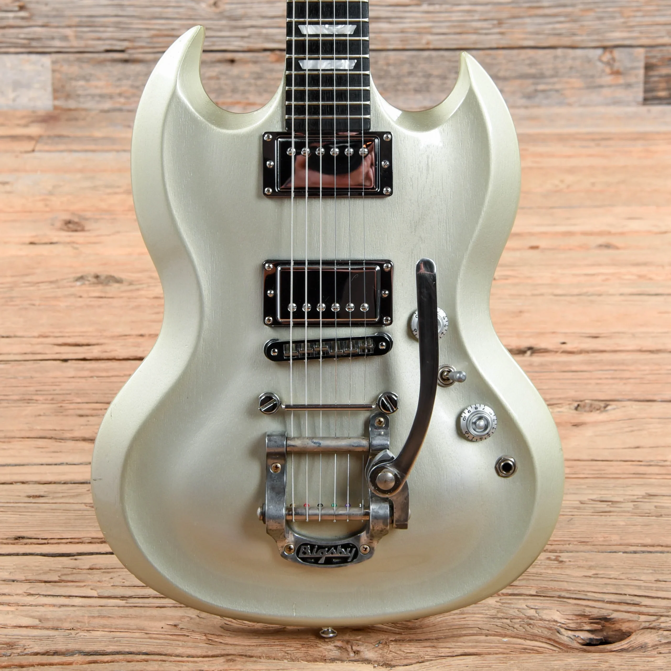 gibson-electric-guitars-solid-body-gibson-sg-diablo-silver-2008-u3195342701-17776023961735.webp Gibson SG Diablo Silver 2008