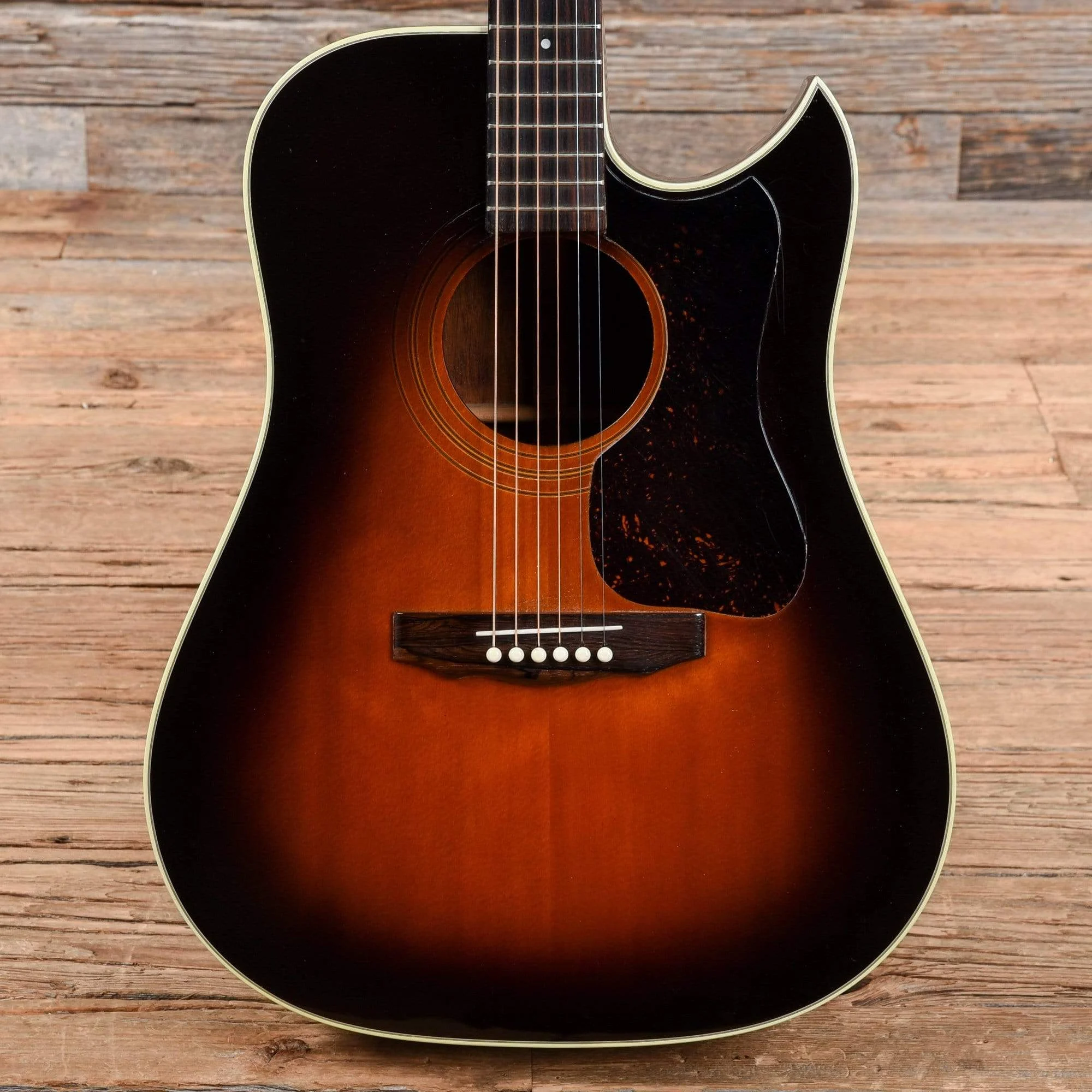 guild-acoustic-guitars-dreadnought-guild-d-40c-bluegrass-jubilee-sunburst-1982-u250260189-17216714571911.webp Guild D-40C Bluegrass Jubilee Sunburst 1982