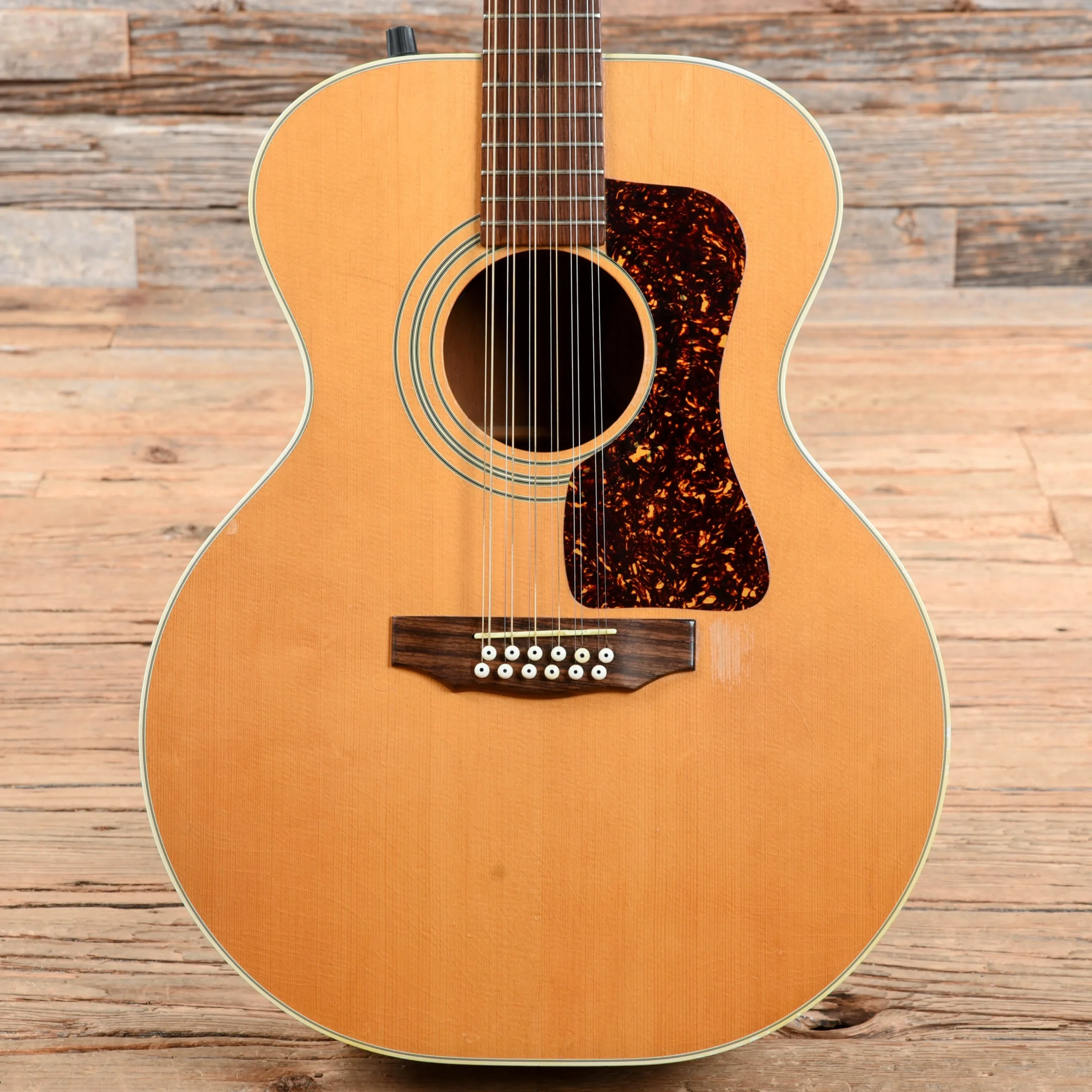 Guild F212 Natural 1972