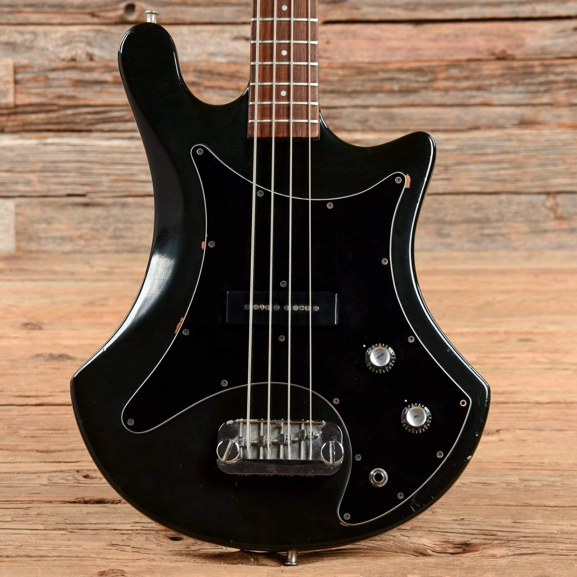 Guild B-301 Bass Black 1974