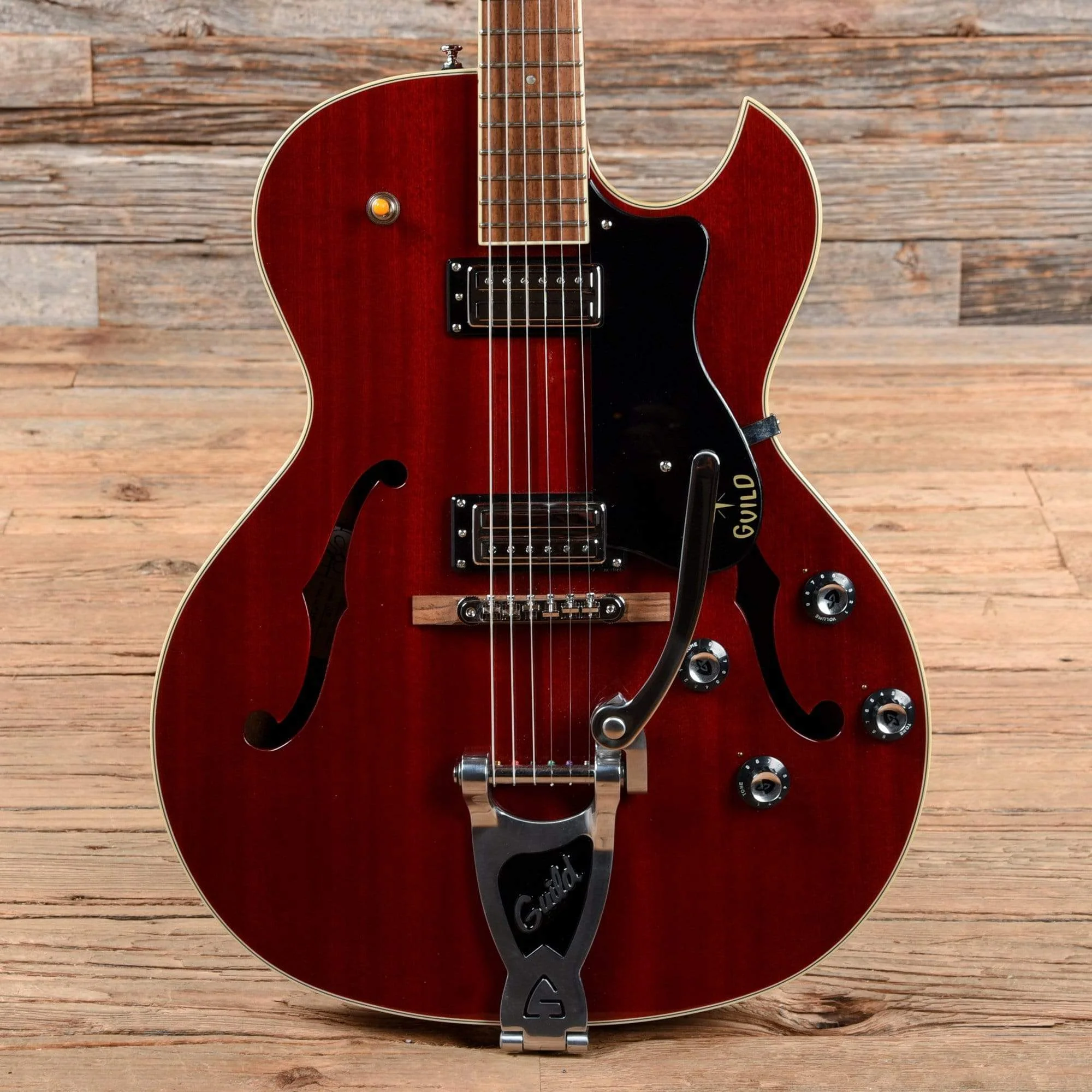 Guild Starfire III Cherry 2014