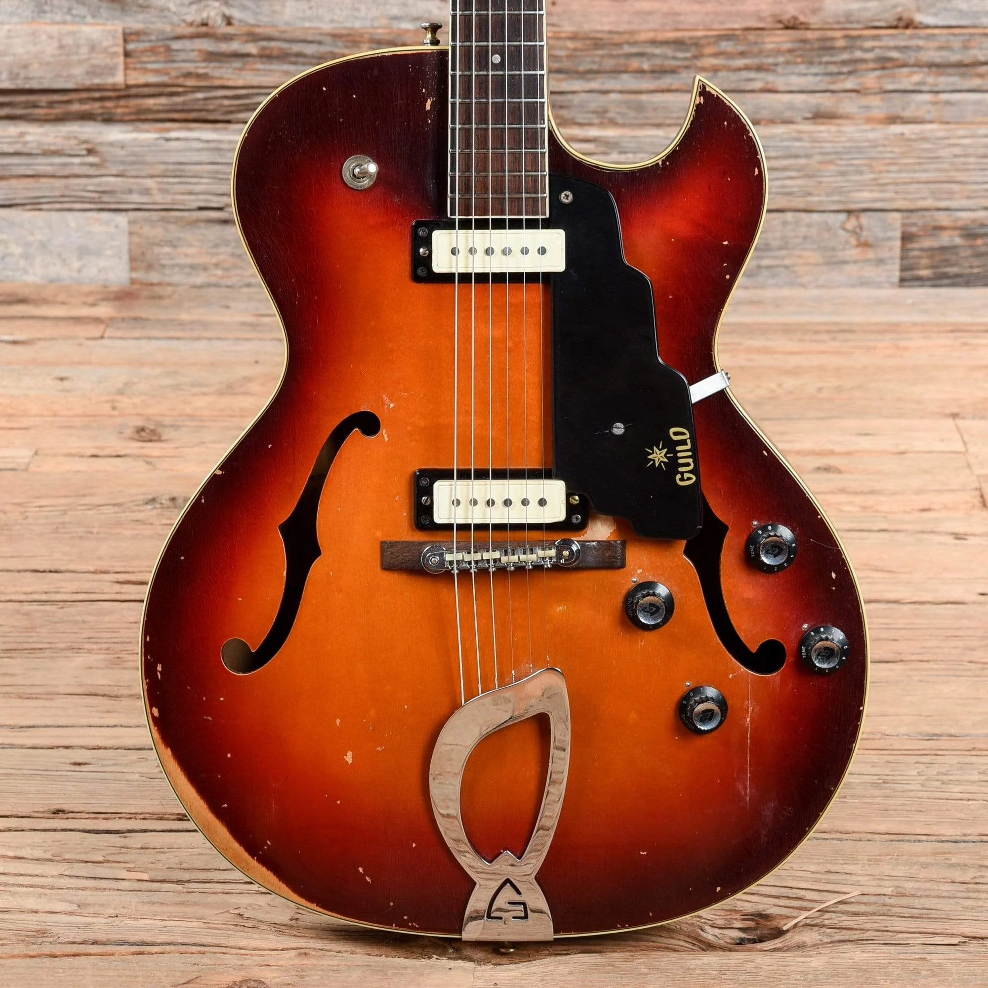Guild T-100D Slim Jim Sunburst 1965