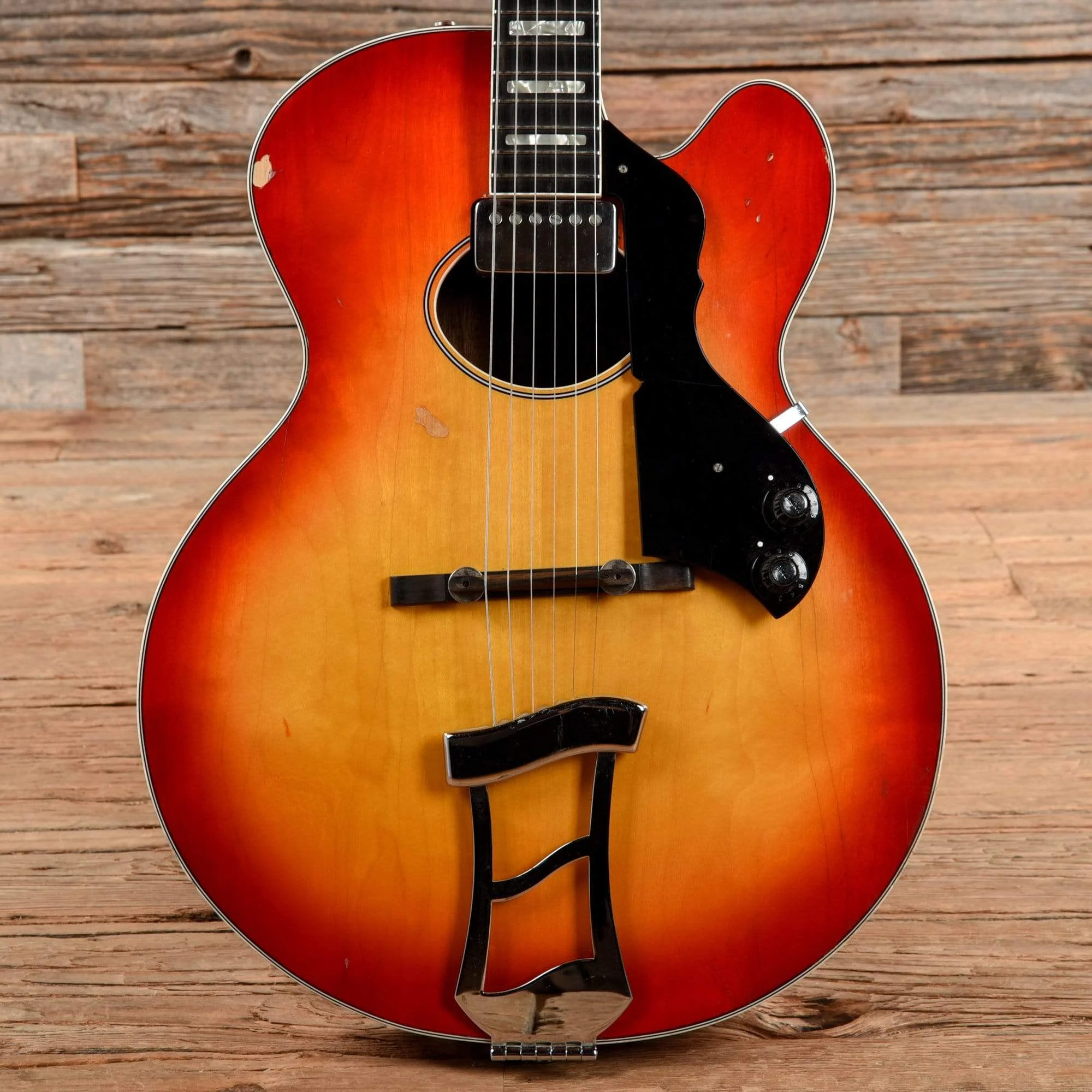 Hagstrom Jimmy by D'Aquisto Cherry Sunburst 1970s