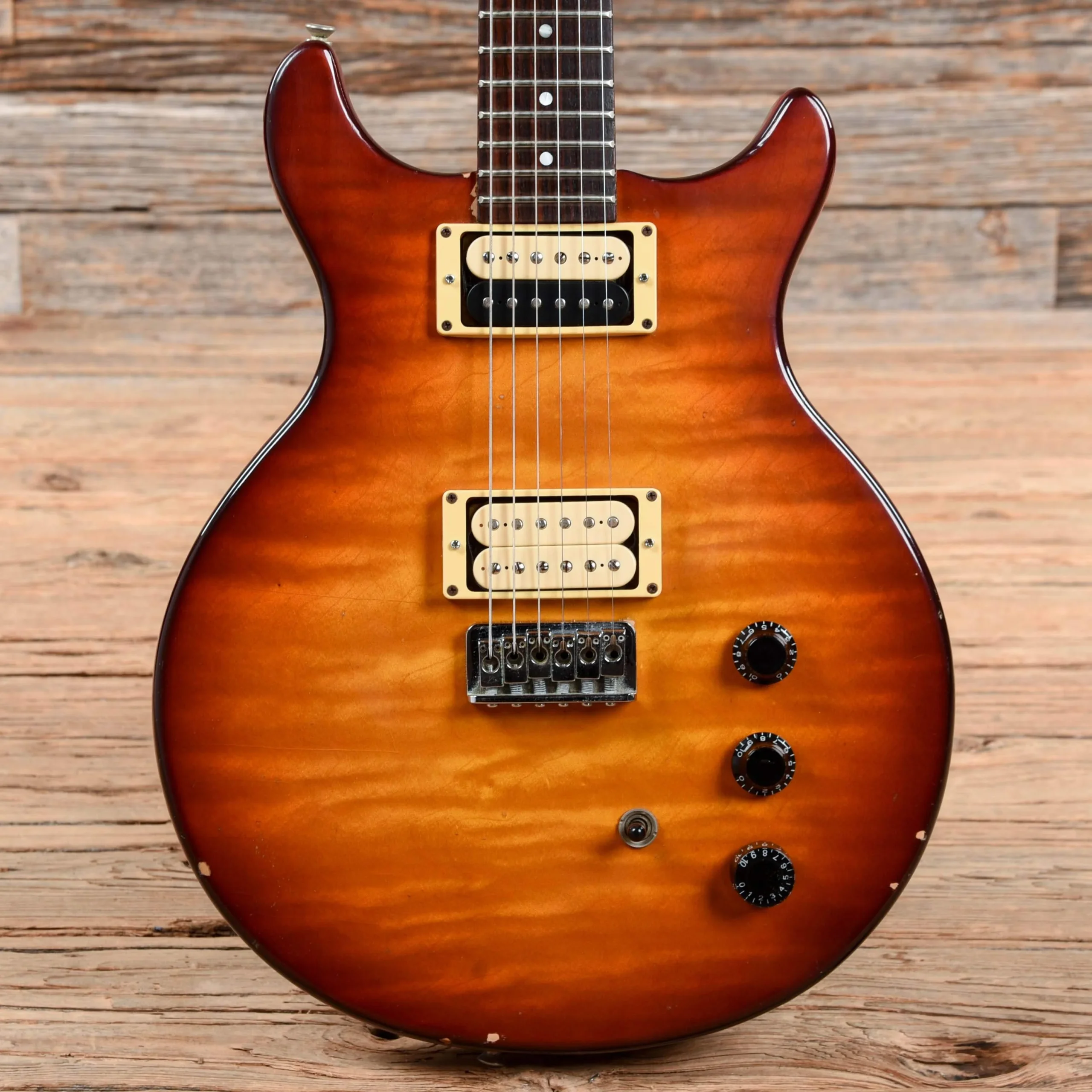 Hamer Special Sunburst 1982