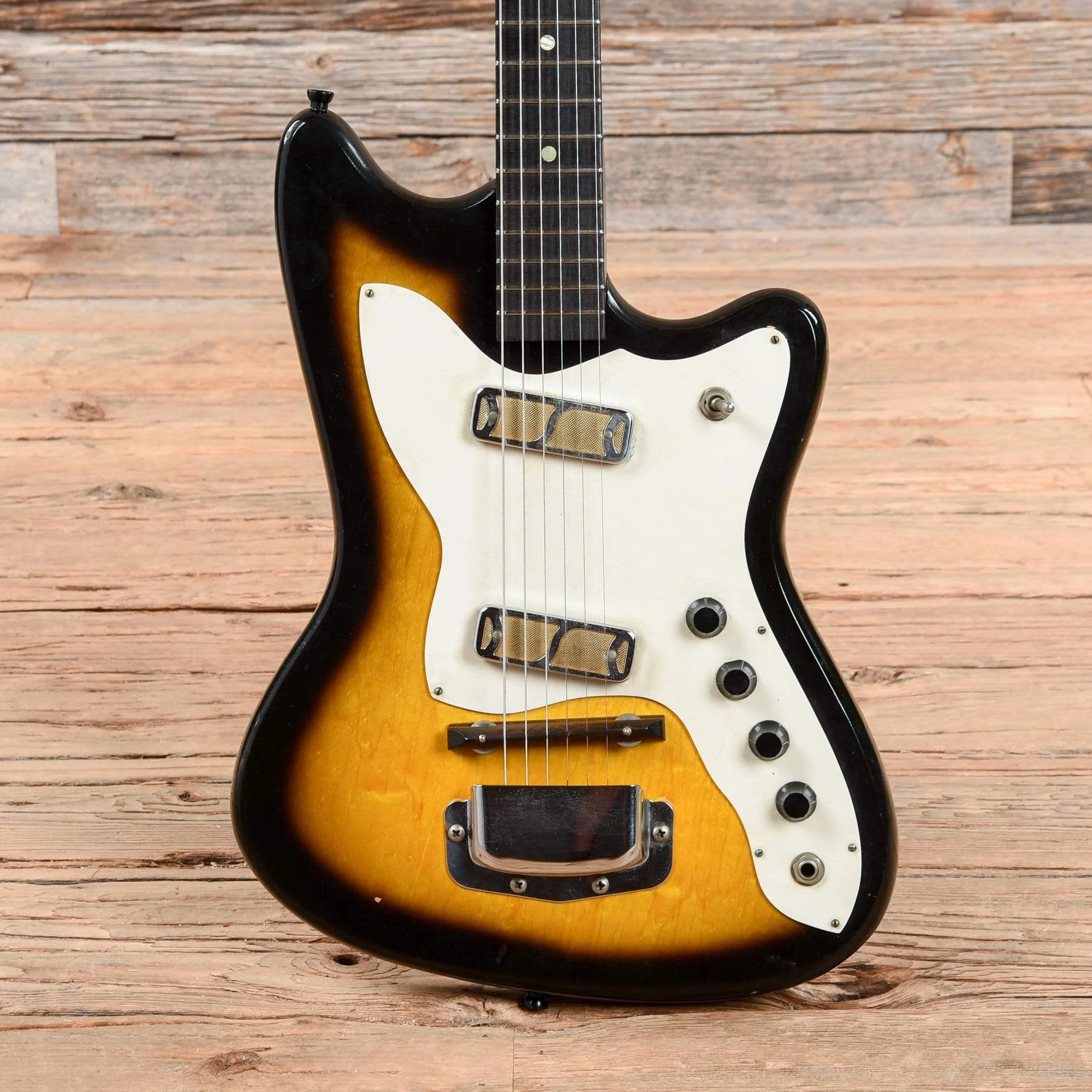 Harmony H15 Bobkat 2-Tone Sunburst 1964