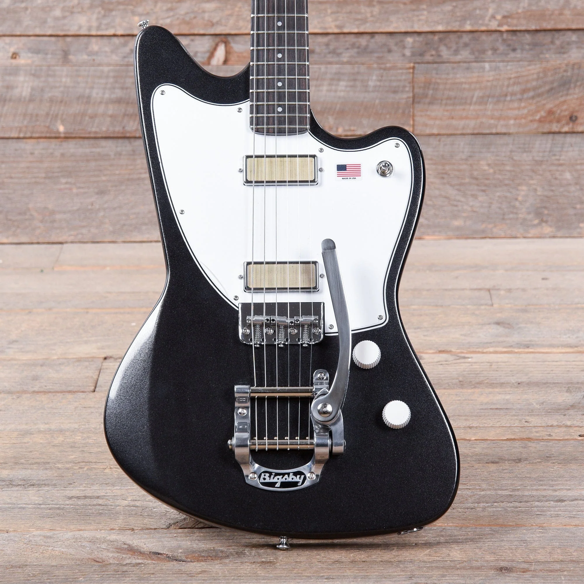 harmony-electric-guitars-solid-body-harmony-silhouette-space-black-w-bigsby-hmn-0111010105-0210990-u-29083158872199.webp Harmony Silhouette Space Black w/Bigsby