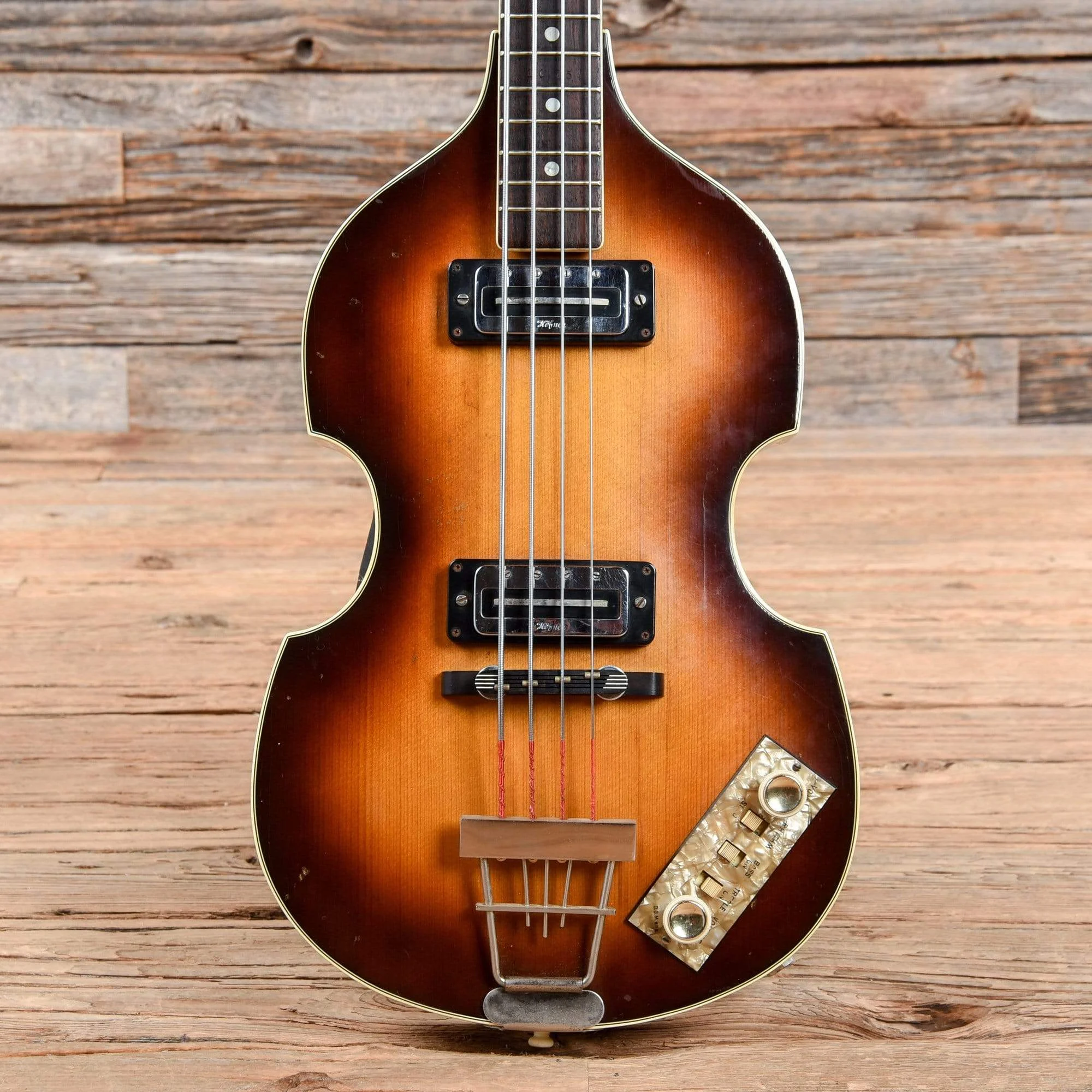 hofner-bass-guitars-4-string-hofner-500-1-violin-bass-sunburst-1968-7398684-17218174615687.webp Hofner 500/1 Violin Bass Sunburst 1968