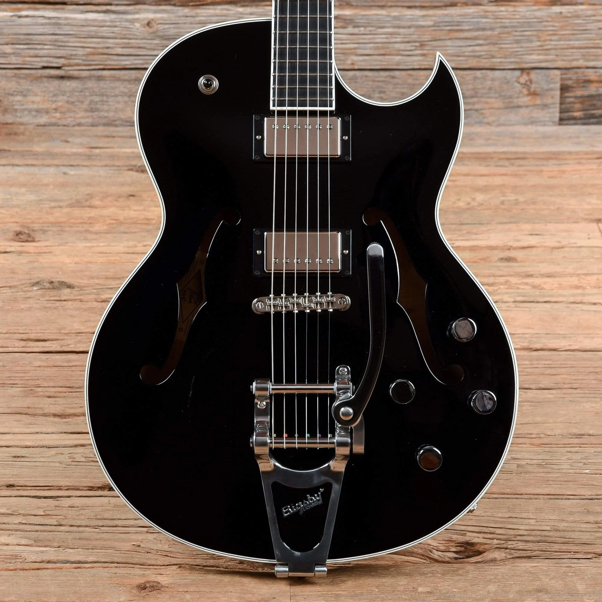 hofner-electric-guitars-hollow-body-hofner-gold-label-limited-edition-thin-president-florentine-black-2017-7185745-17217878753415.webp Hofner Gold Label Limited Edition Thin President Florentine Black 2017