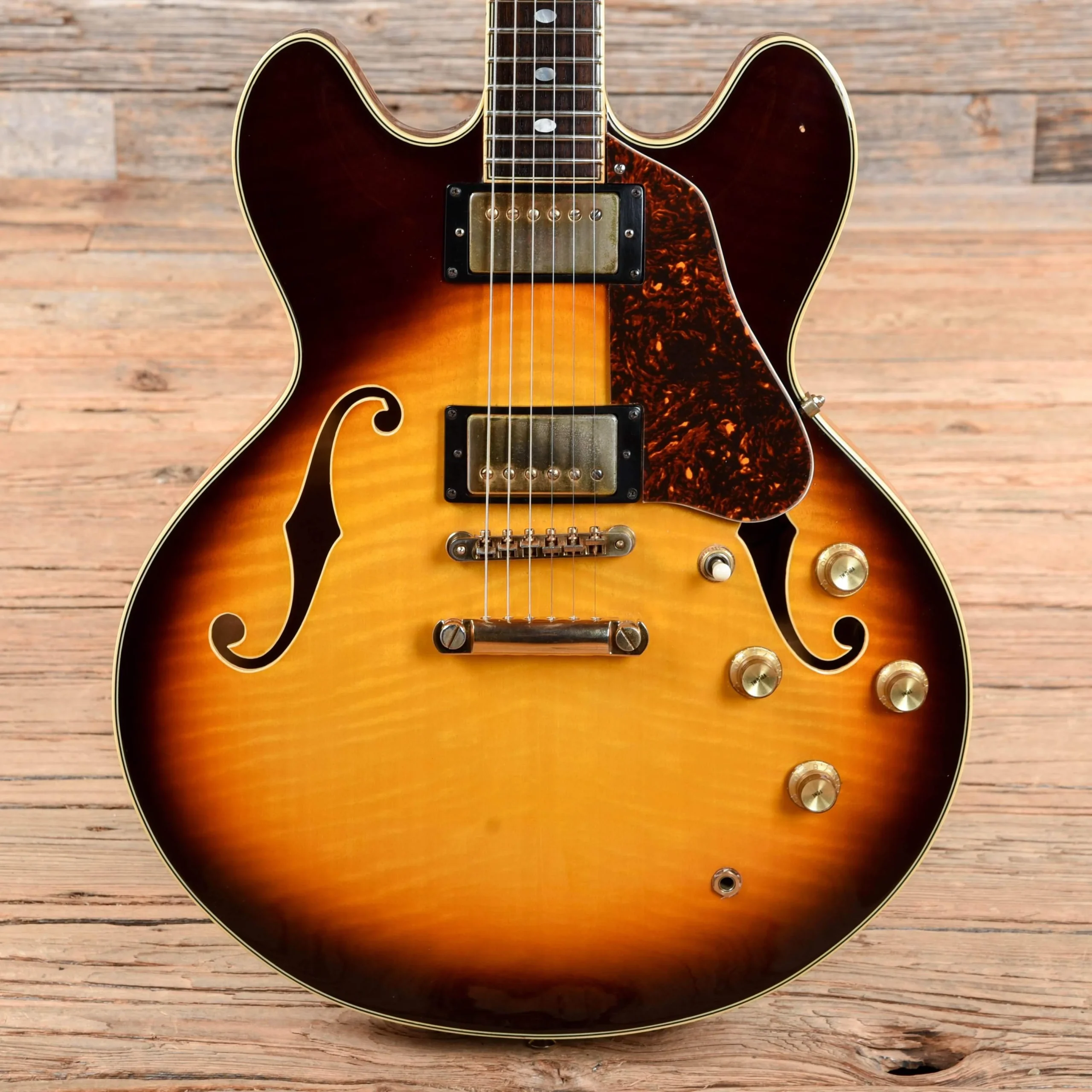 hohner-electric-guitars-semi-hollow-hohner-sh-35-pro-sunburst-1970s-u3081251001-17716981891207.webp Hohner SH-35 Pro Sunburst 1970s