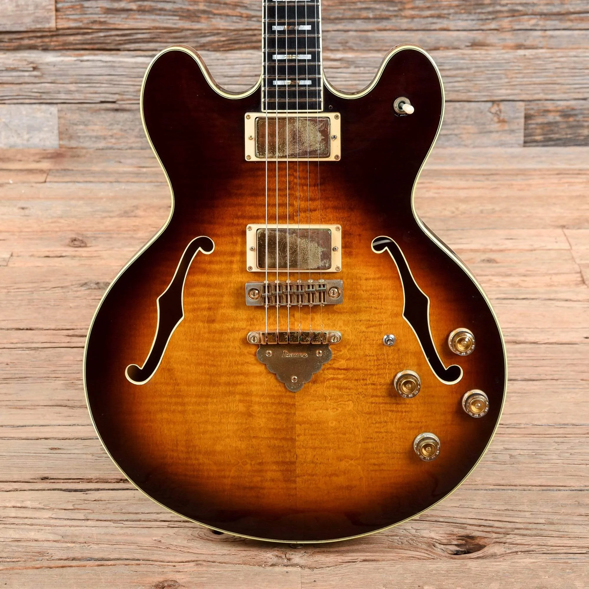 ibanez-electric-guitars-semi-hollow-ibanez-2630-artist-deluxe-sunburst-1978-u2806677901-28509157884039.webp Ibanez 2630 Artist Deluxe Sunburst 1978