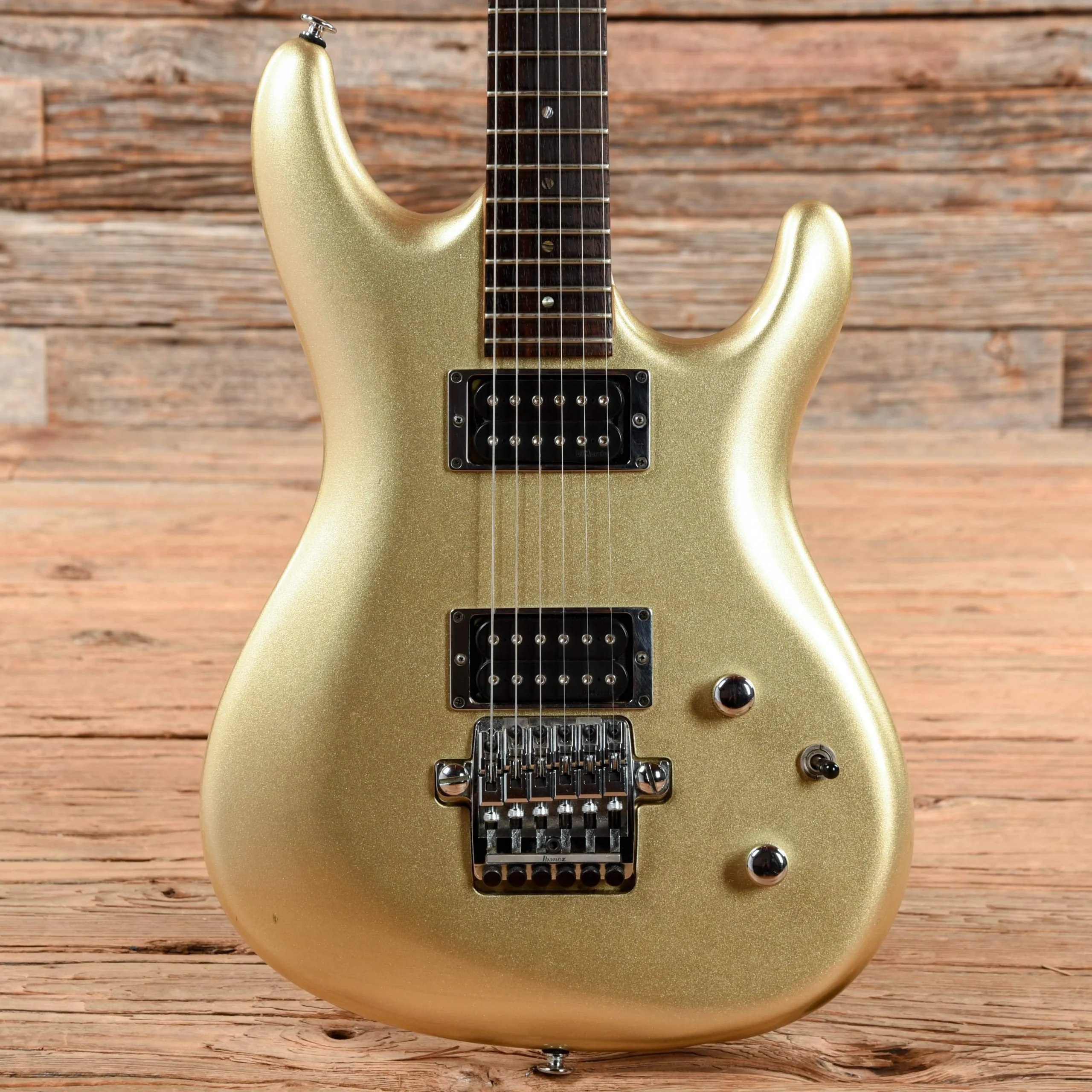 Ibanez JS2000 Joe Satriani Champagne Gold 2004