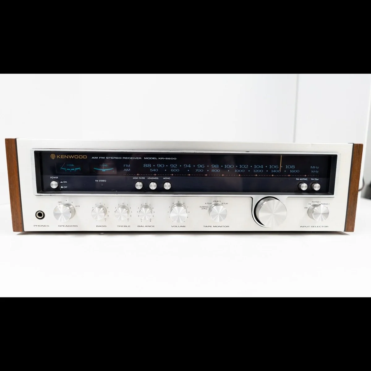Kenwood KR-5600 AM/FM Stereo Receiver