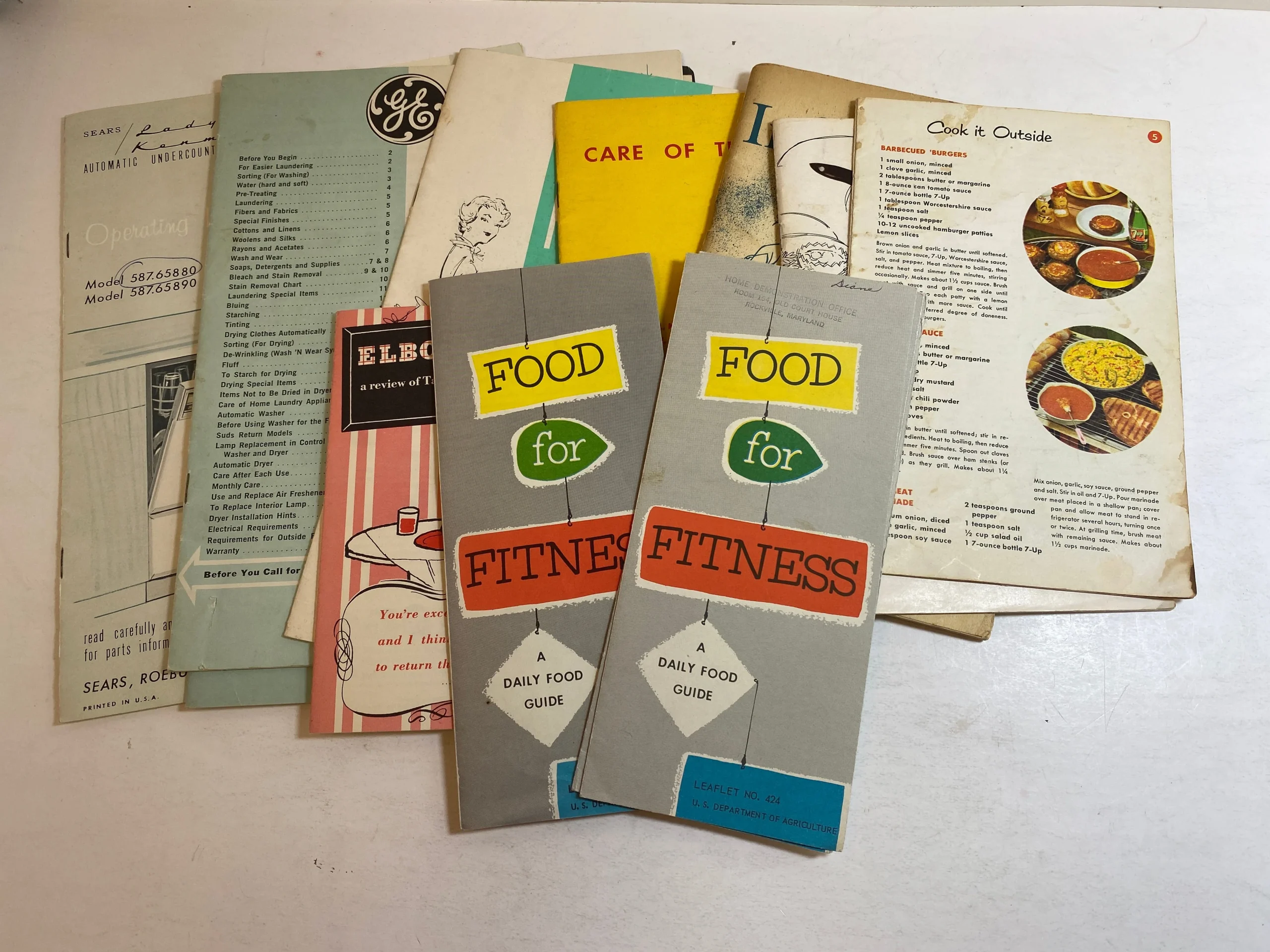 lot-of-1950s-1960s-home-and-appliance-care-ephemera.webp Lot of 1950s-1960s Home and Appliance Care Ephemera